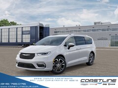 2026 Chrysler Pacifica PINNACLE Passenger Van