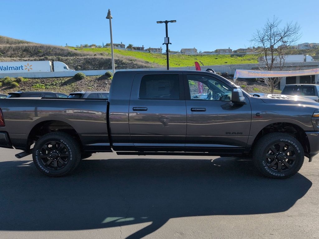 New 2026 Ram 3500 LARAMIE MEGA CAB 4X4 6'4 BOX Pickup