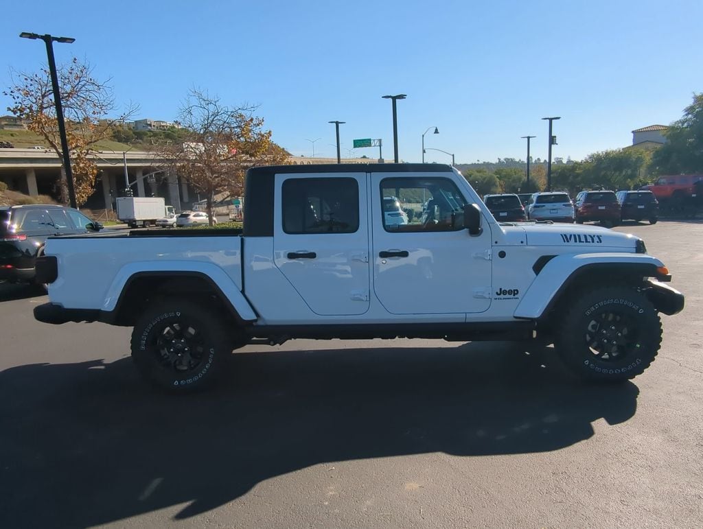 New 2026 Jeep Gladiator WILLYS 4X4 Pickup