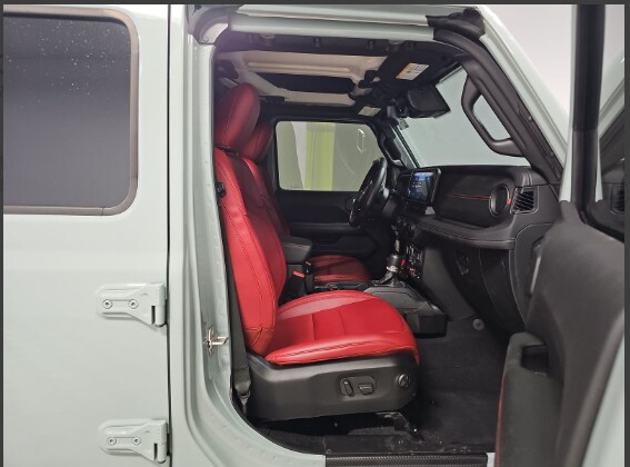 2024 Jeep Wrangler Rubicon 392 photo 3