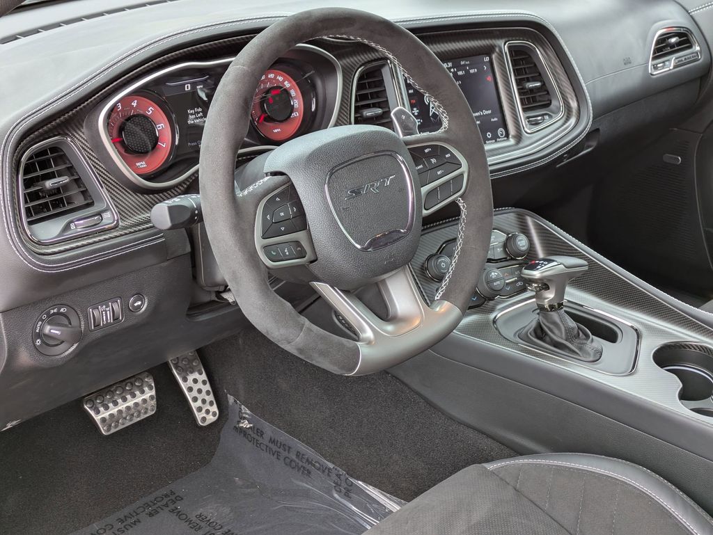 2022 Dodge Challenger SRT - Photo 9