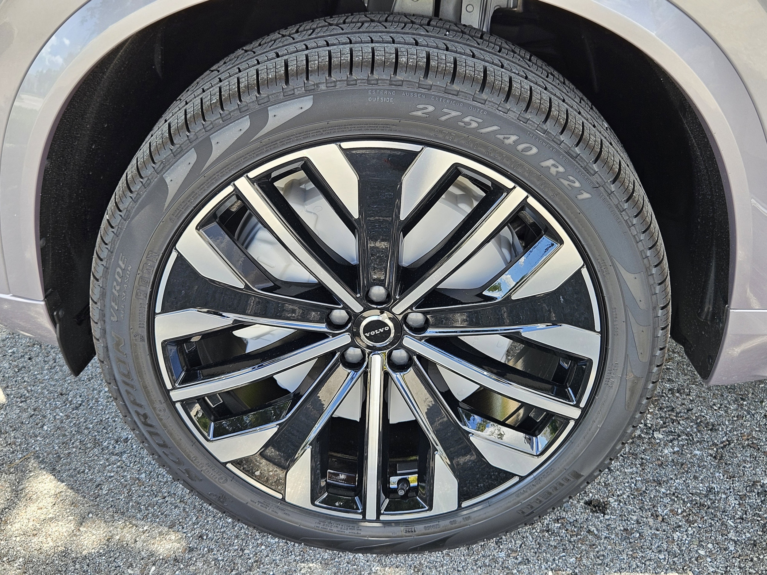 2026 Volvo XC90 Plus - Photo 36