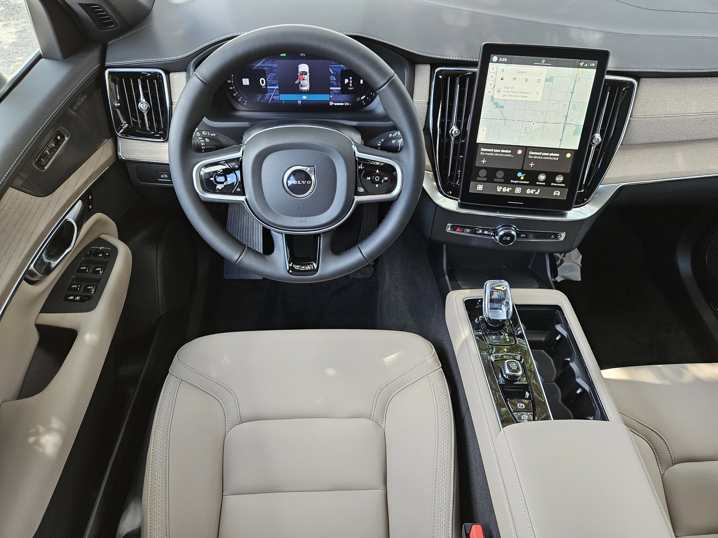 2026 Volvo XC90 Plus - Photo 15
