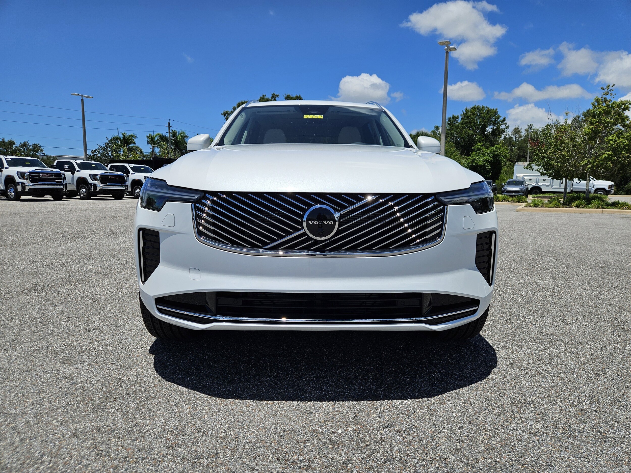 2026 Volvo XC90 photo 2