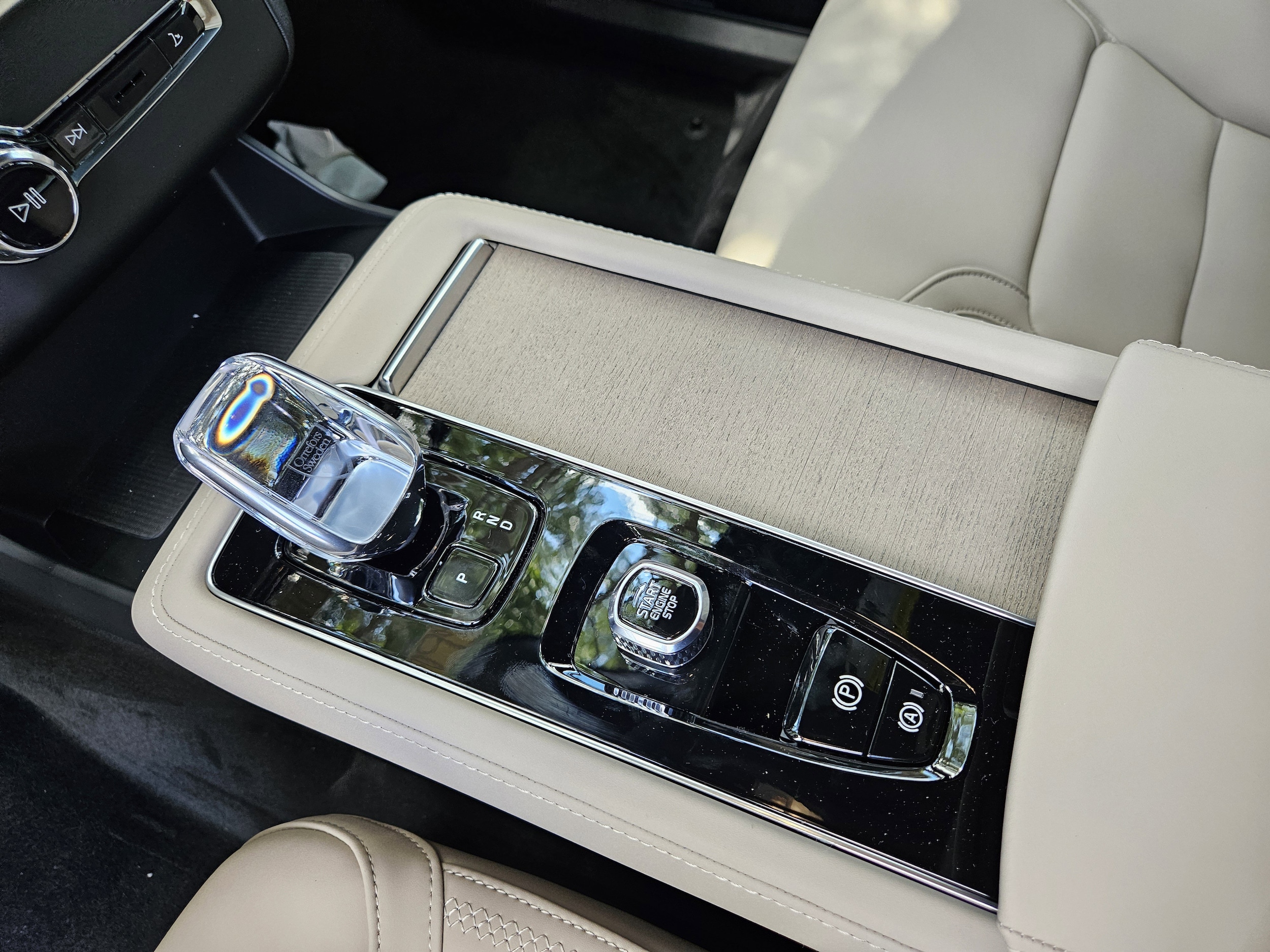 2026 Volvo XC90 Plus - Photo 31
