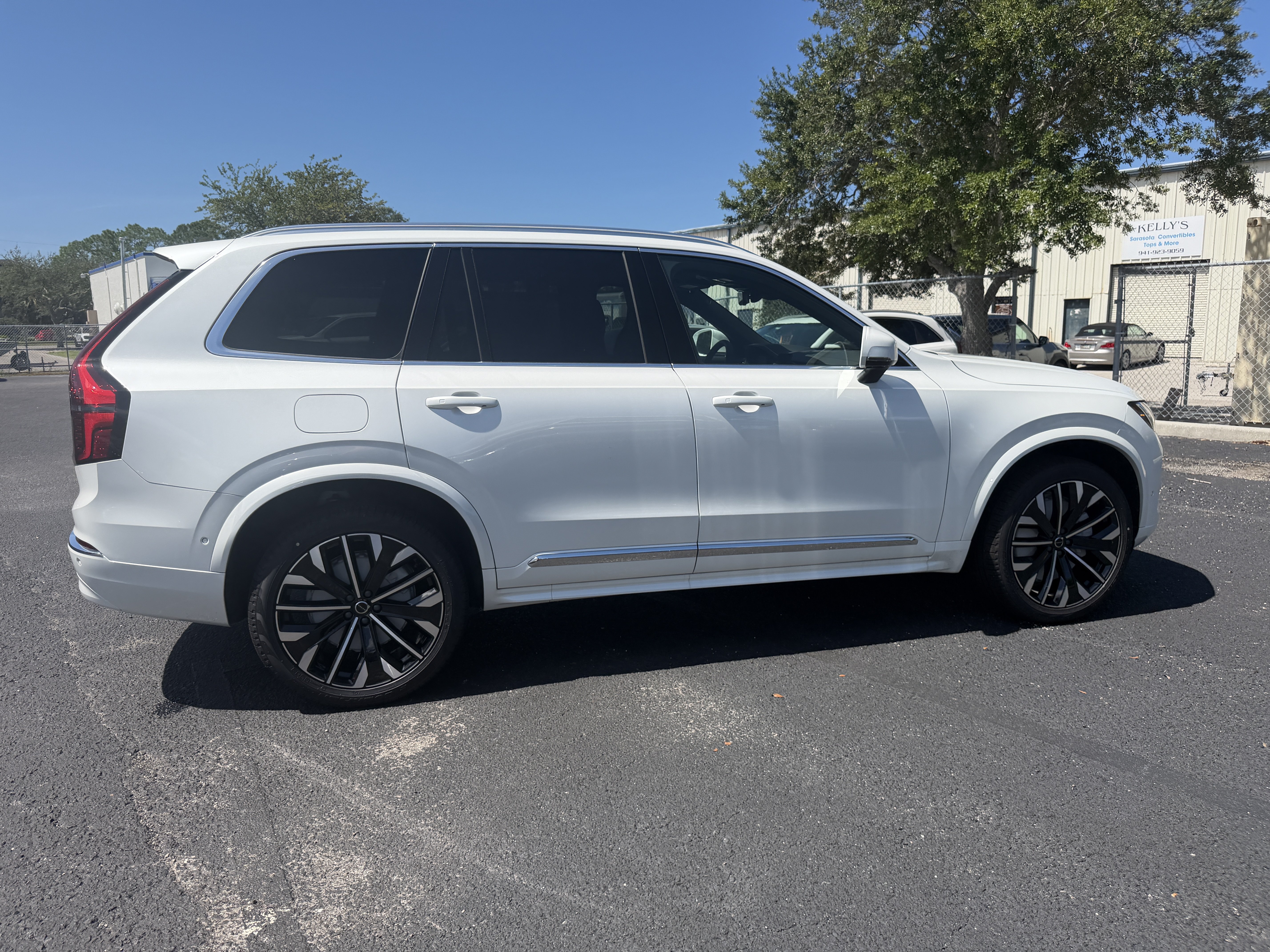 New 2026 Volvo XC90 B6 Plus 7-Seater SUV