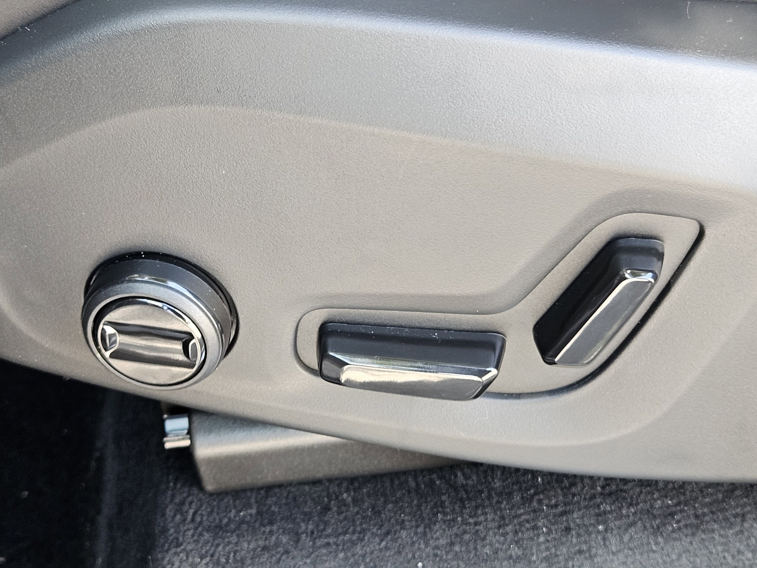 2026 Volvo XC90 Plus - Photo 24