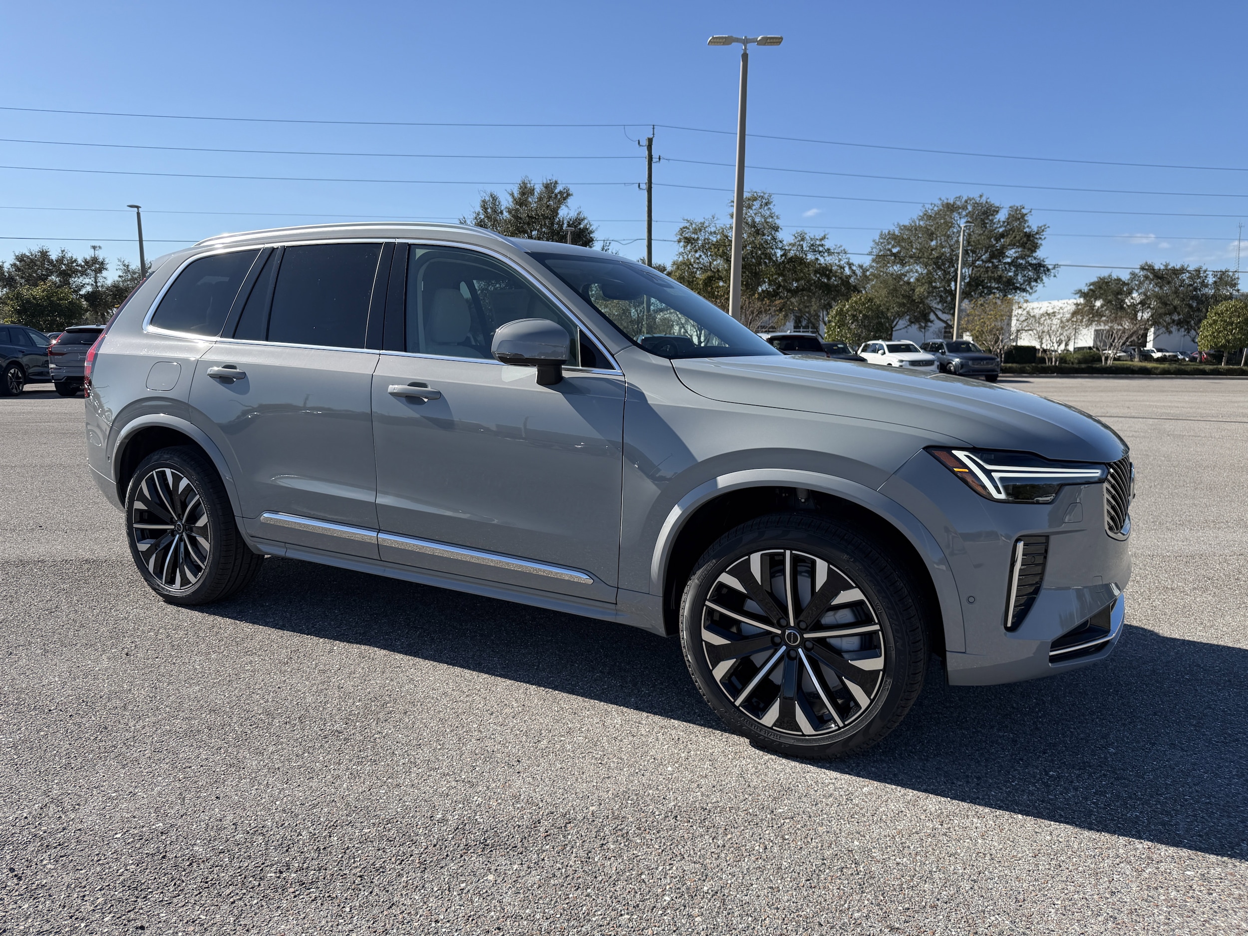 2026 Volvo XC90 B6 Ultra Bright 7-Seater 4WD's photo