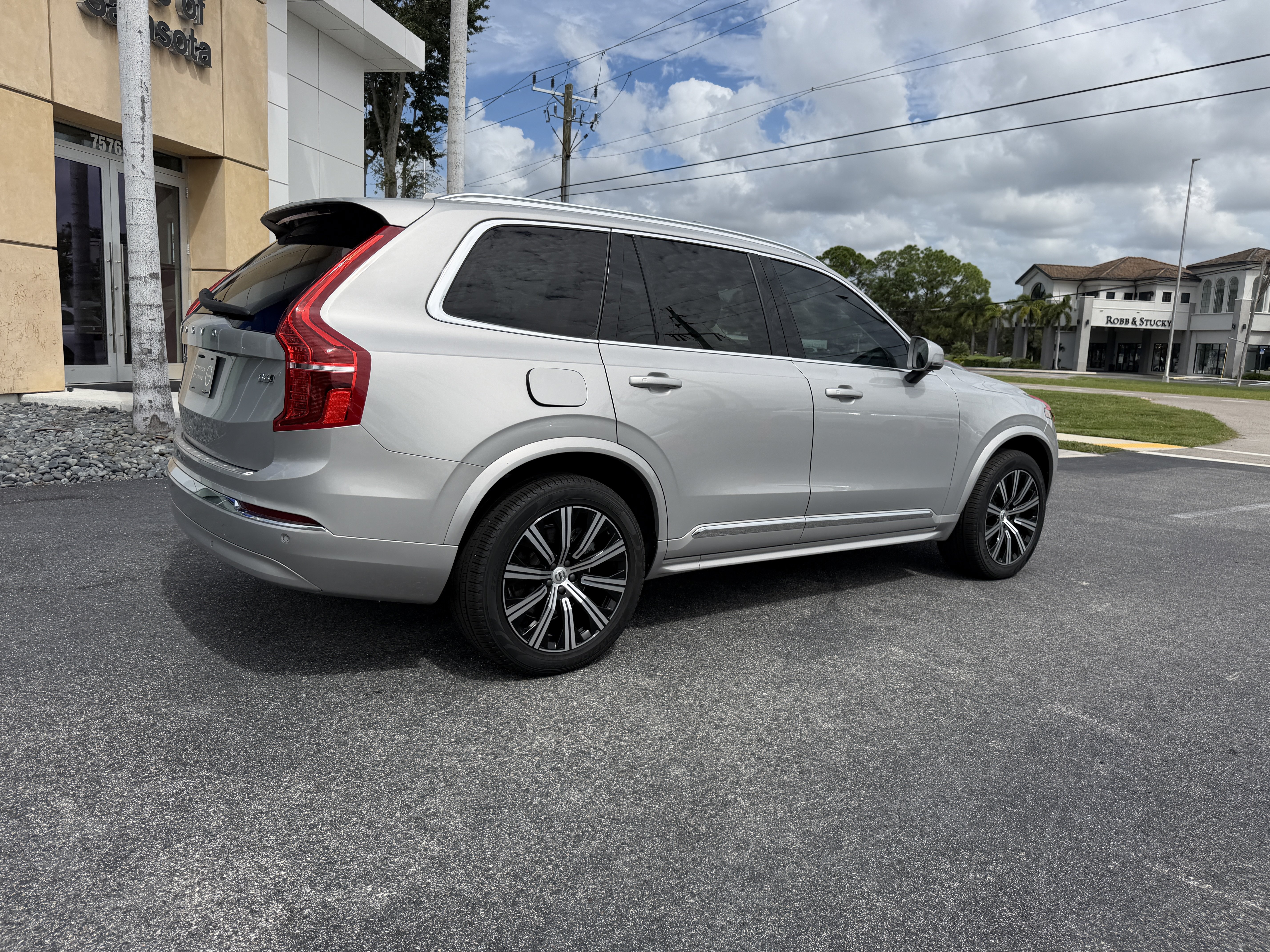 Certified 2025 Volvo XC90 B6 Core SUV