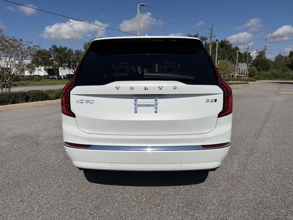 New 2026 Volvo XC90 B5 Core SUV