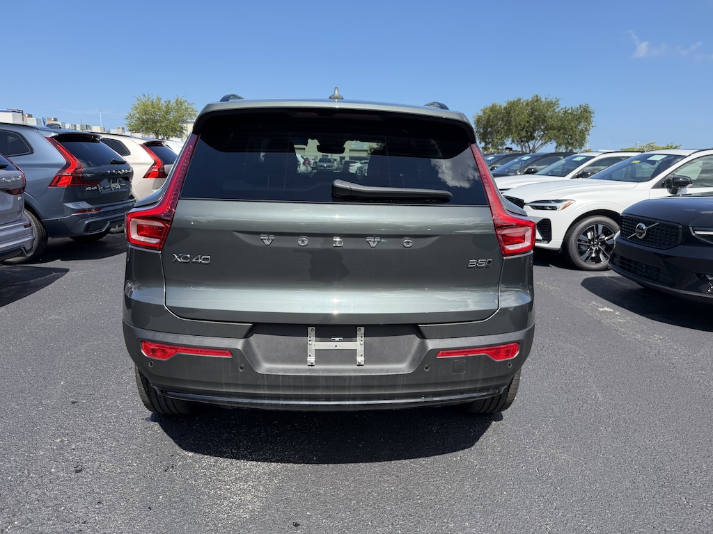 New 2026 Volvo XC40 B5 Plus SUV