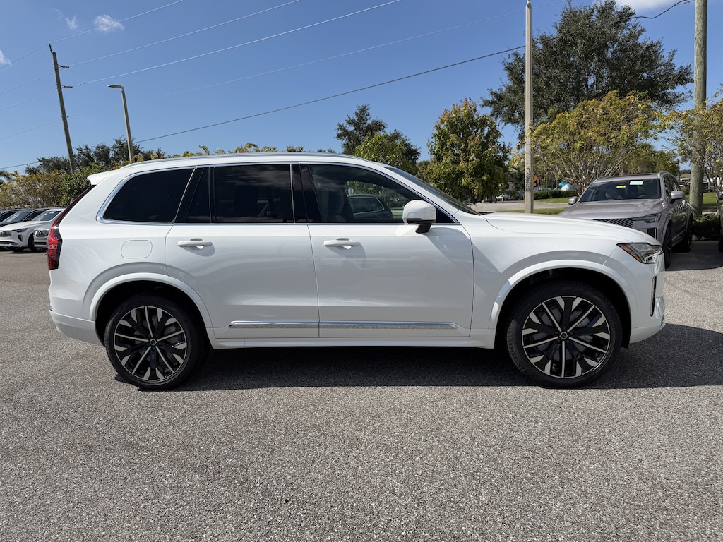 New 2026 Volvo XC90 B5 Core SUV