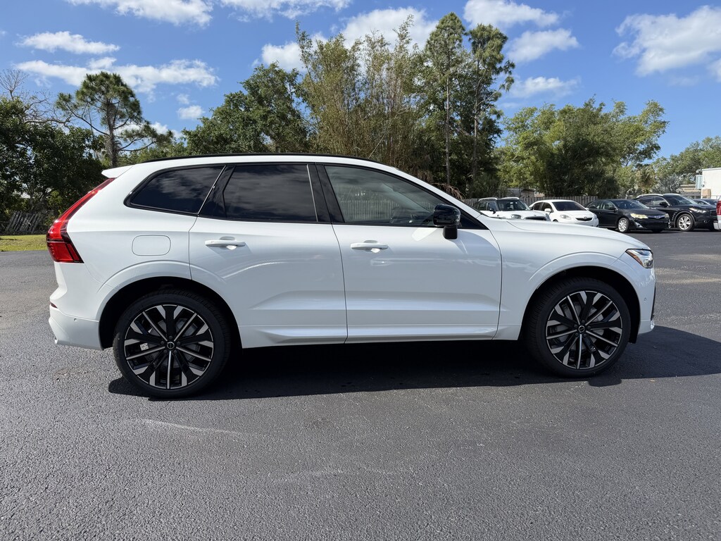 New 2026 Volvo XC60 B5 Ultra SUV