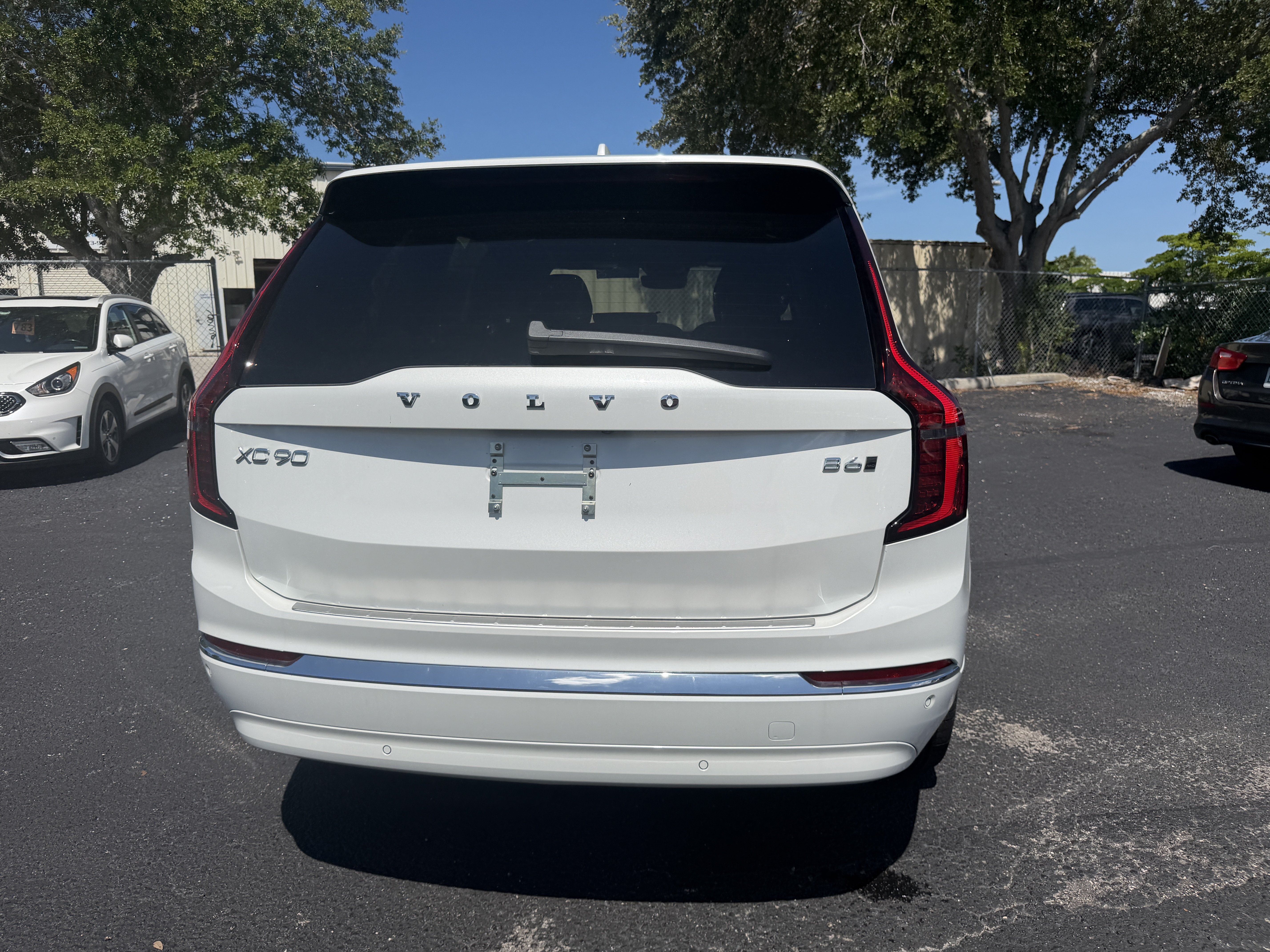 New 2026 Volvo XC90 B6 Plus 7-Seater SUV