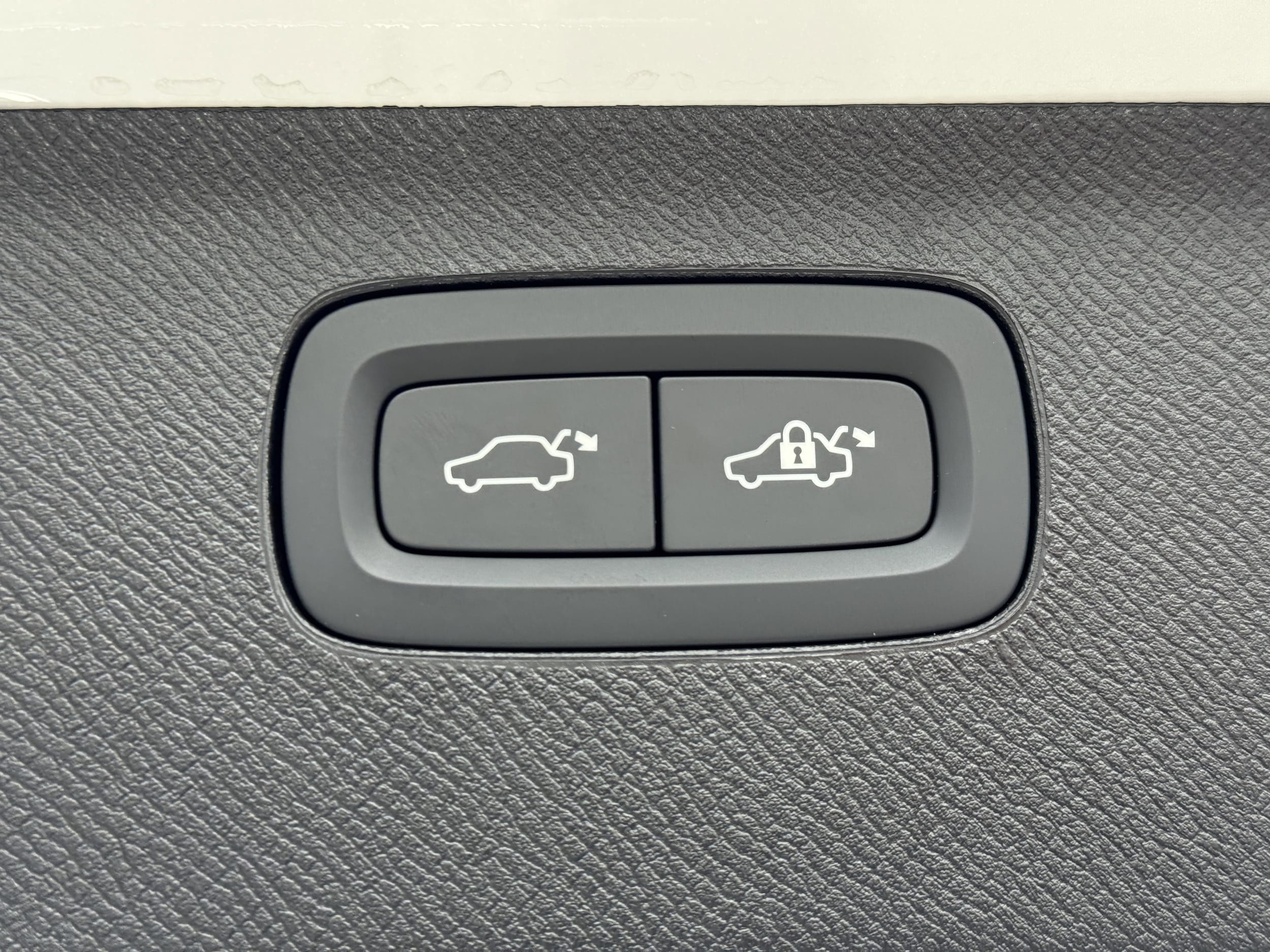 2026 Volvo XC90 Ultra - Photo 10