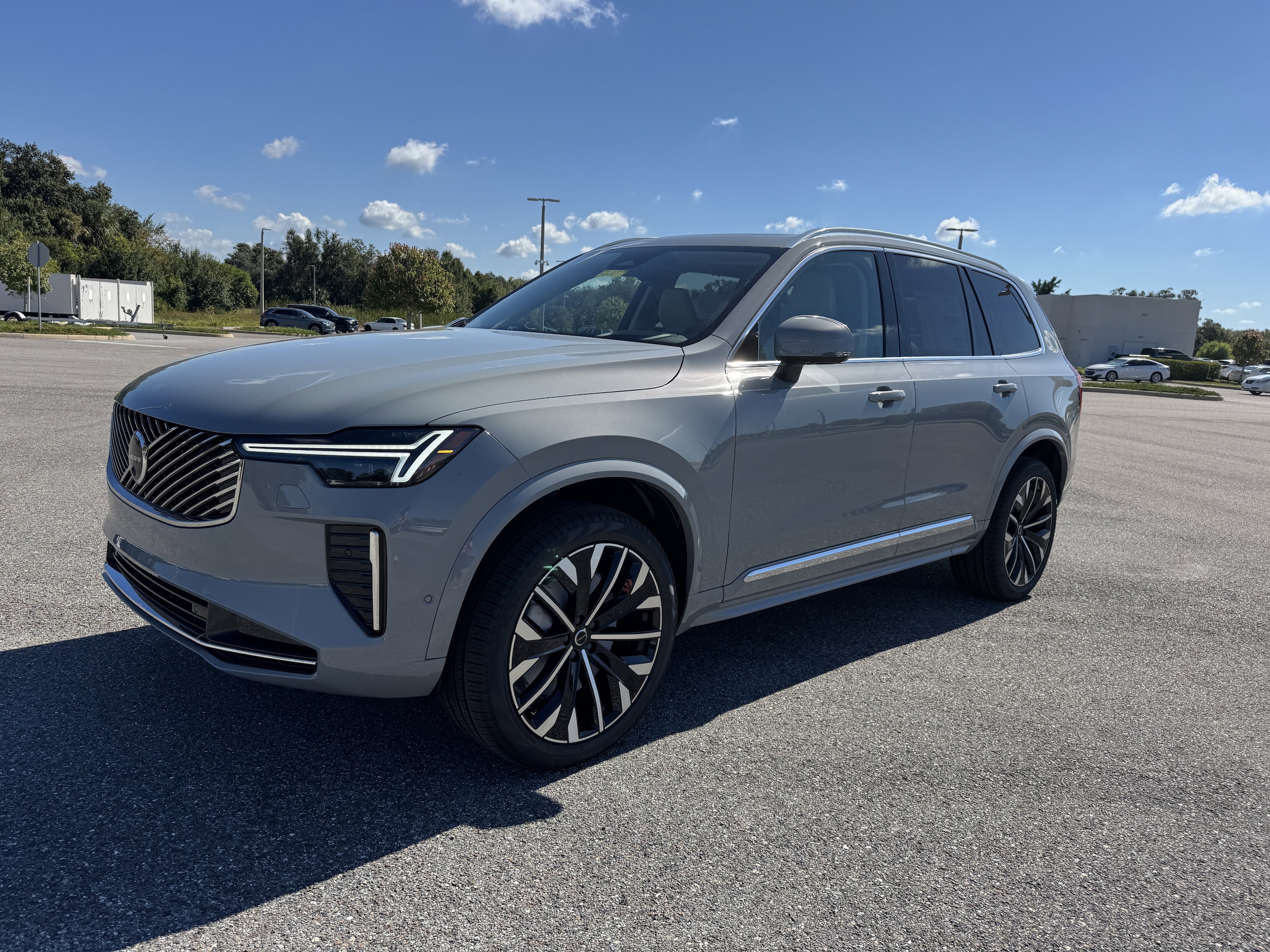 2026 Volvo XC90 Ultra - Photo 7