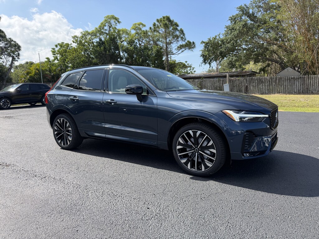 New 2026 Volvo XC60 B5 Ultra SUV