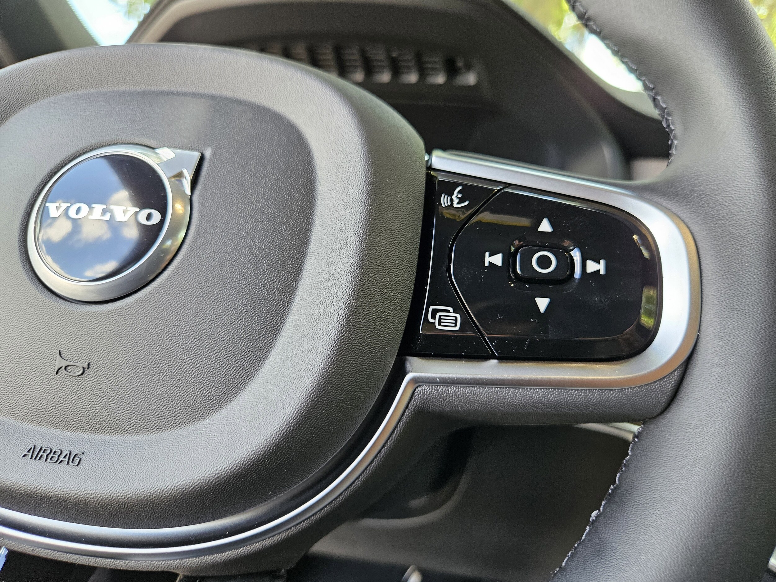 2026 Volvo XC90 Plus - Photo 34