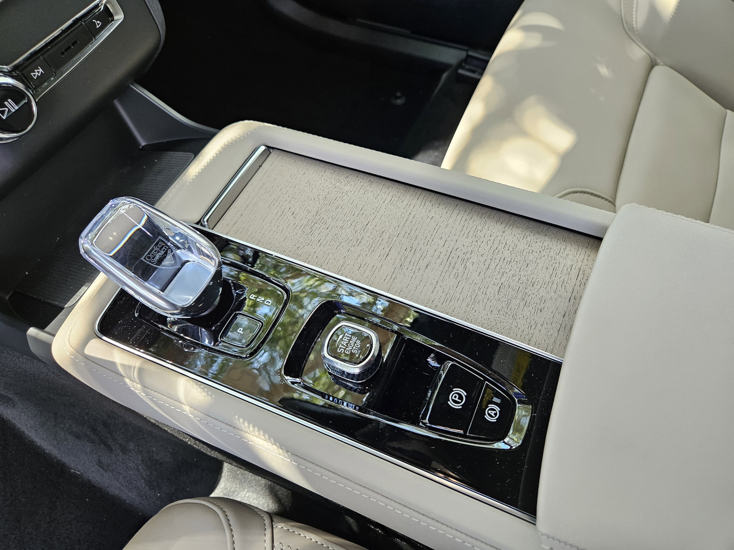 2026 Volvo XC90 Plus - Photo 31
