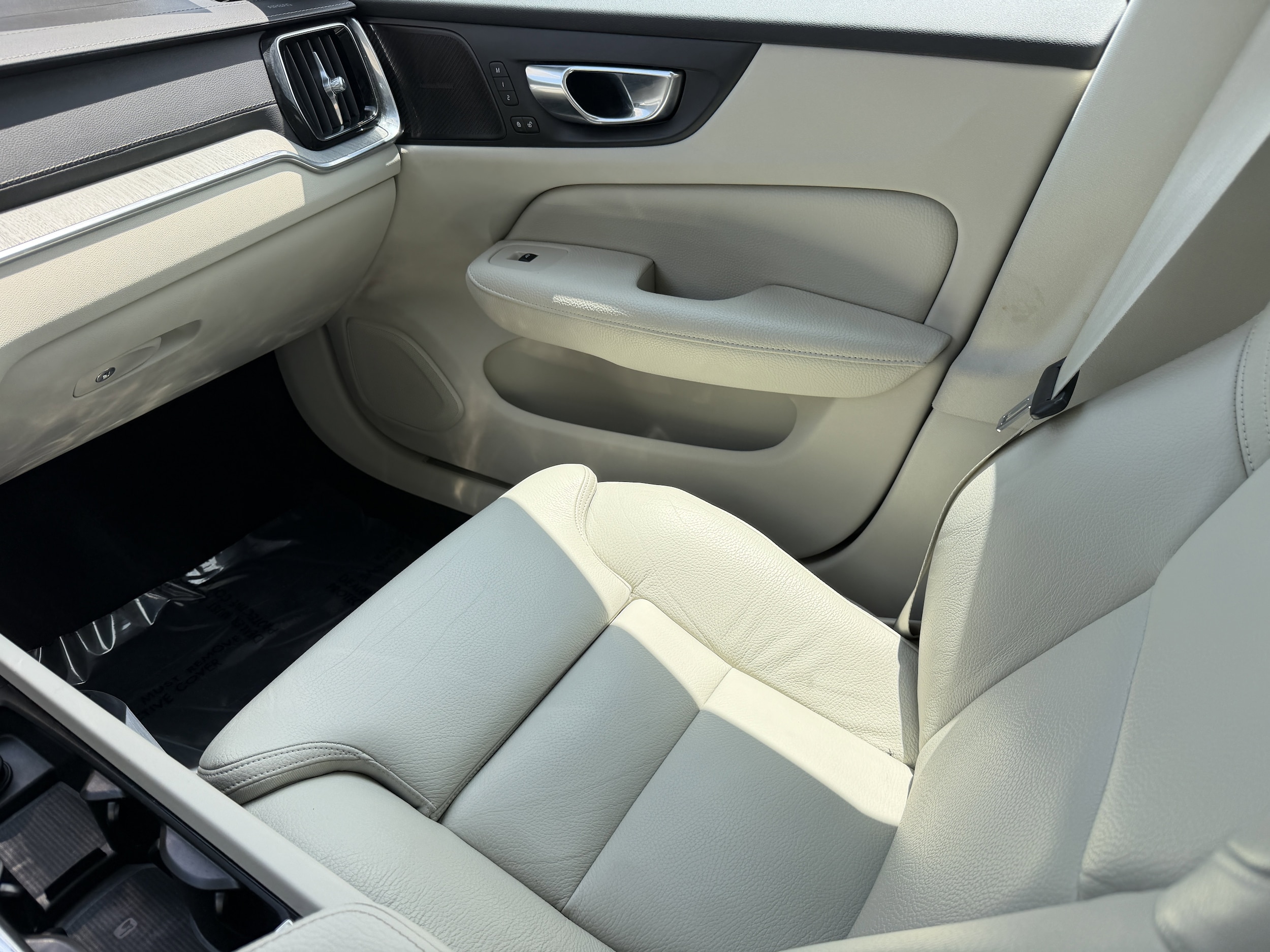 2021 Volvo S60 Inscription - Photo 16