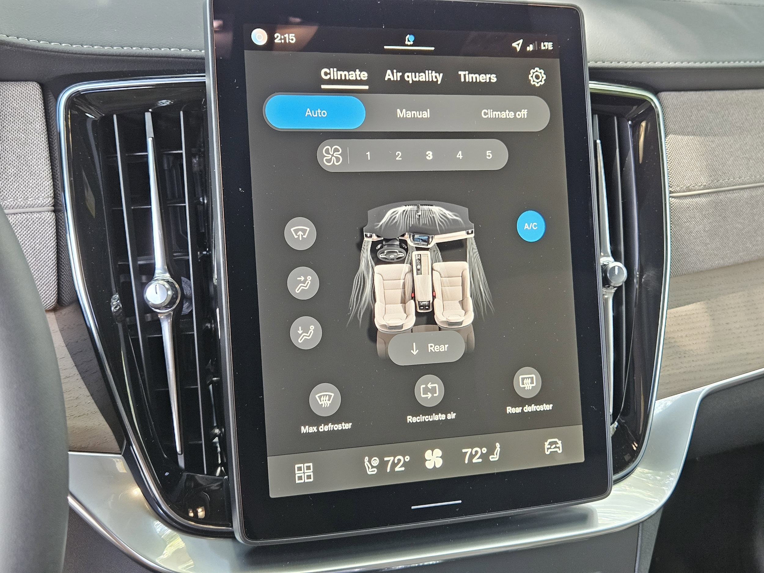 2026 Volvo XC90 Plus - Photo 29