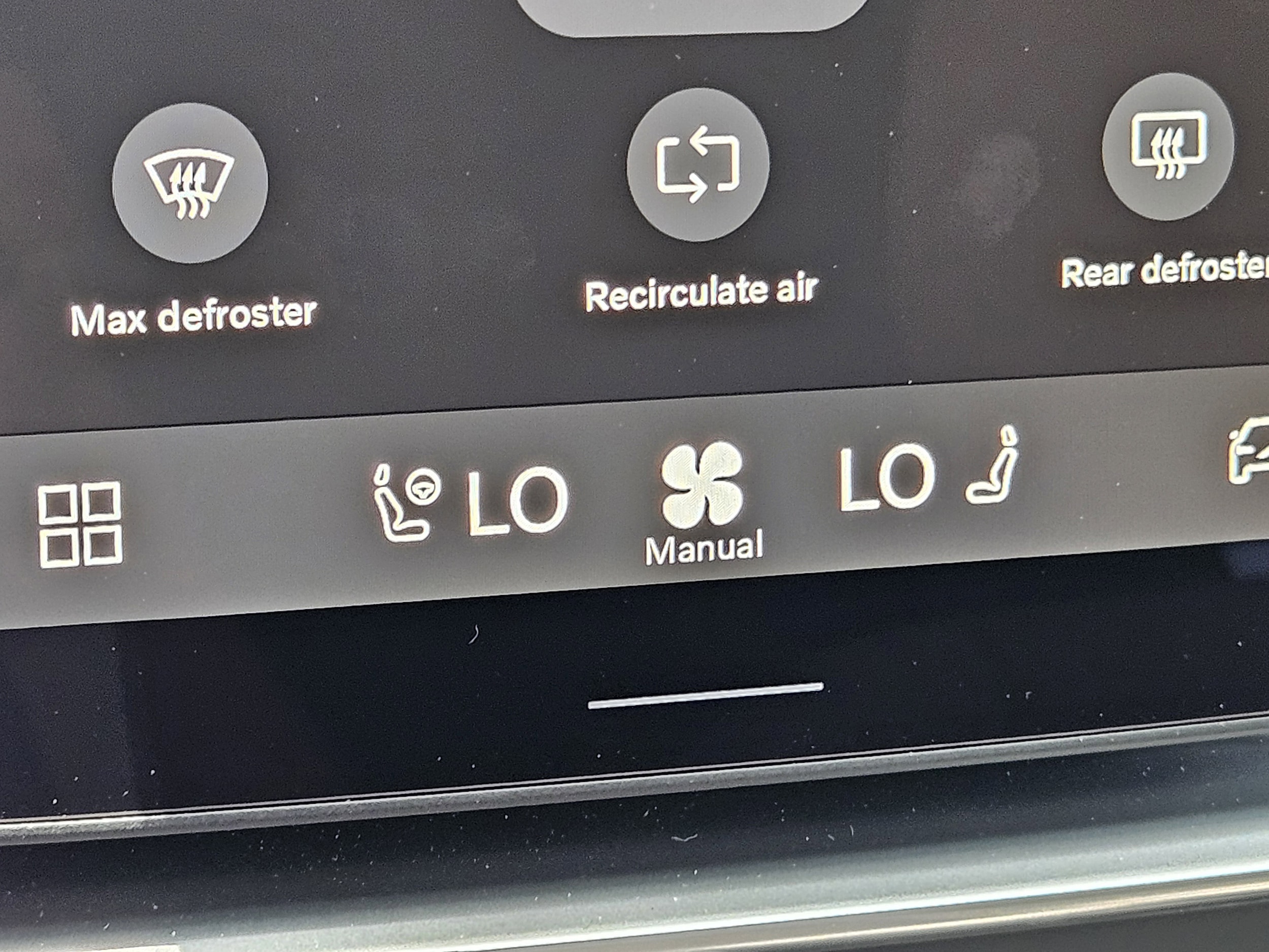 2026 Volvo XC90 Plus - Photo 30