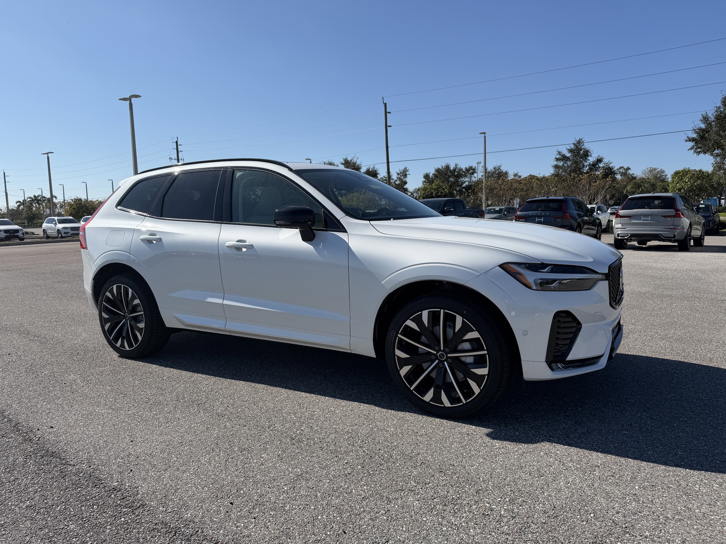 2026 Volvo XC60 Ultra's photo