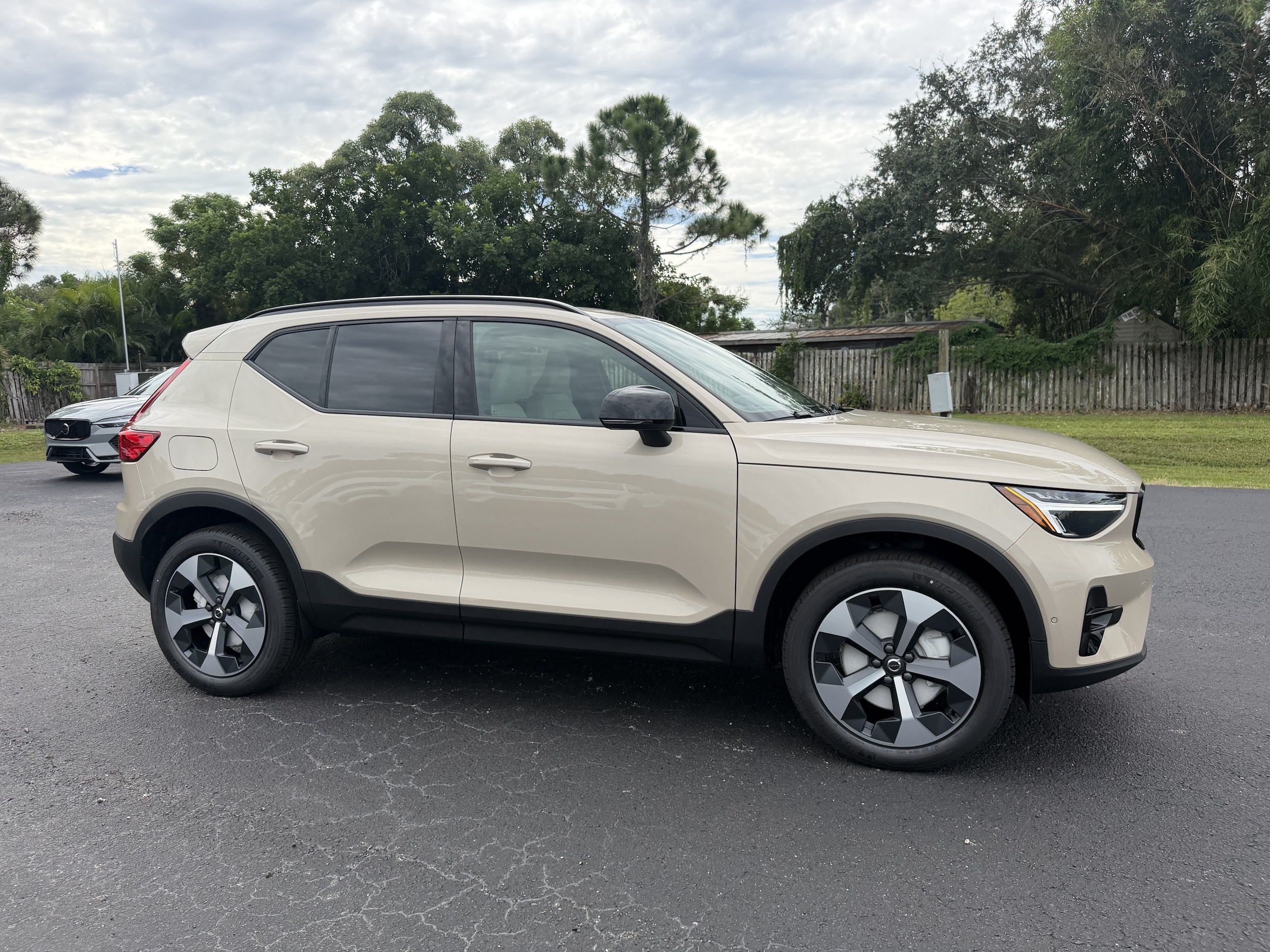 2026 Volvo XC40