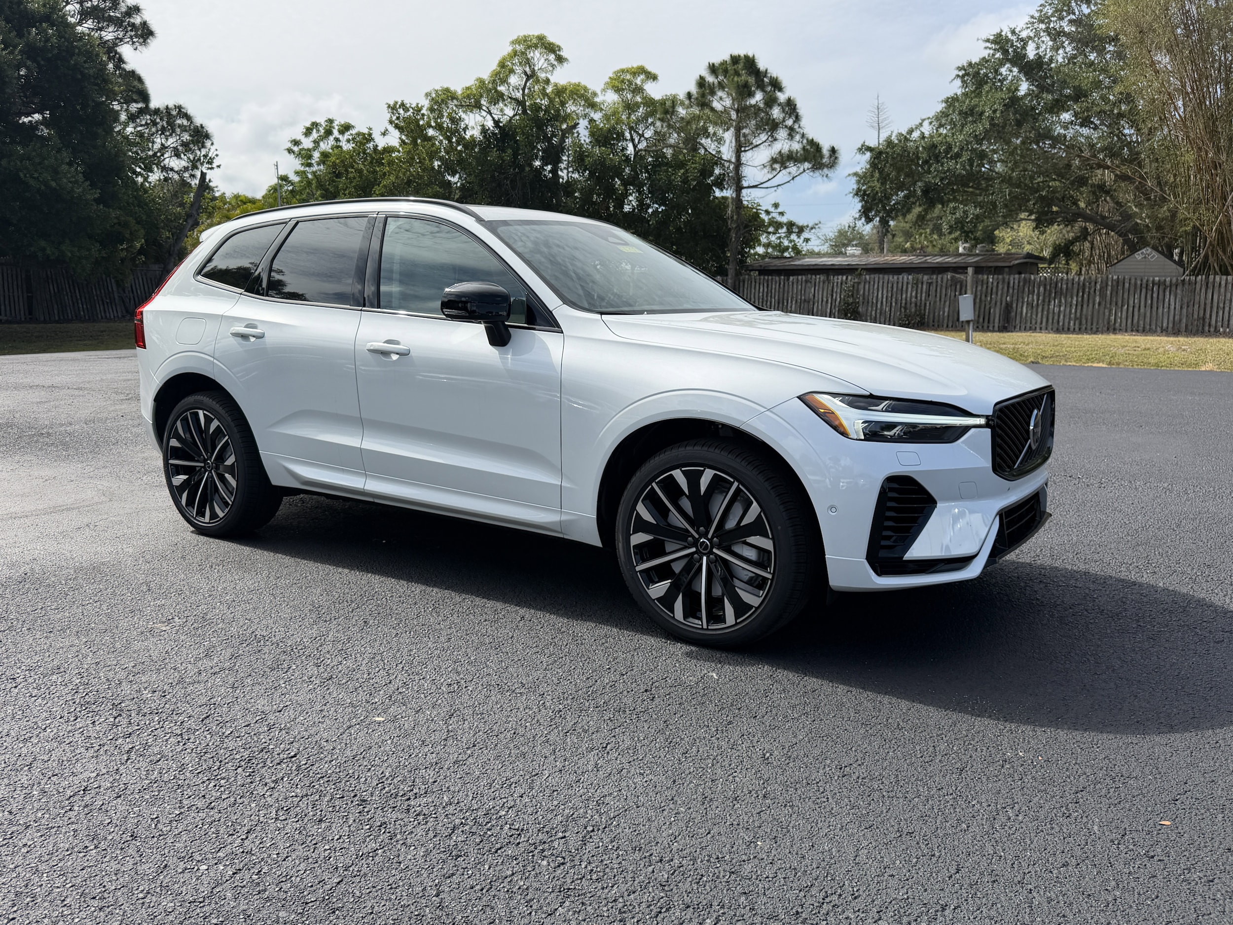 2026 Volvo XC60 plug-in hybrid SUV 