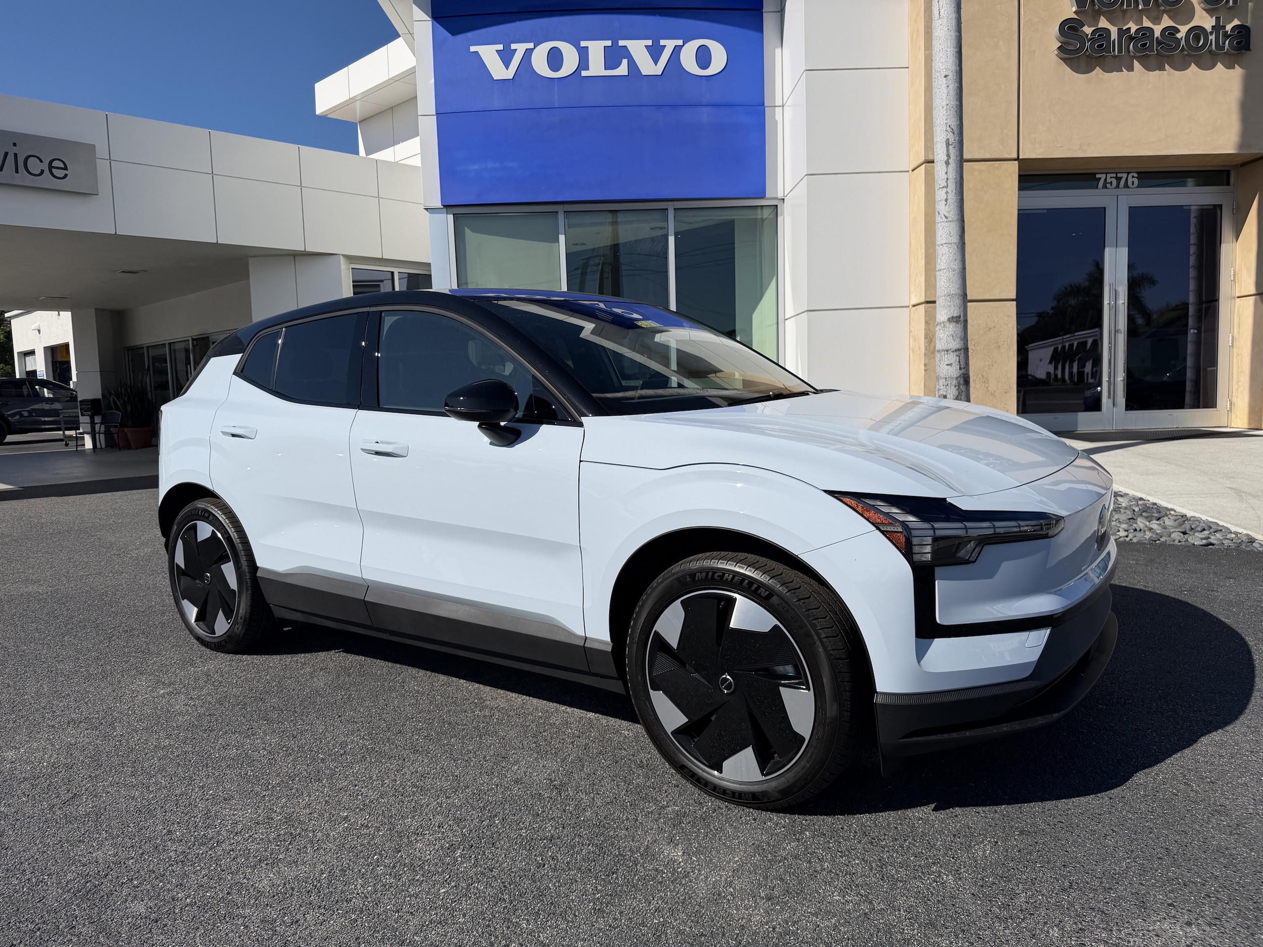 2026 Volvo EX30 Plus's photo