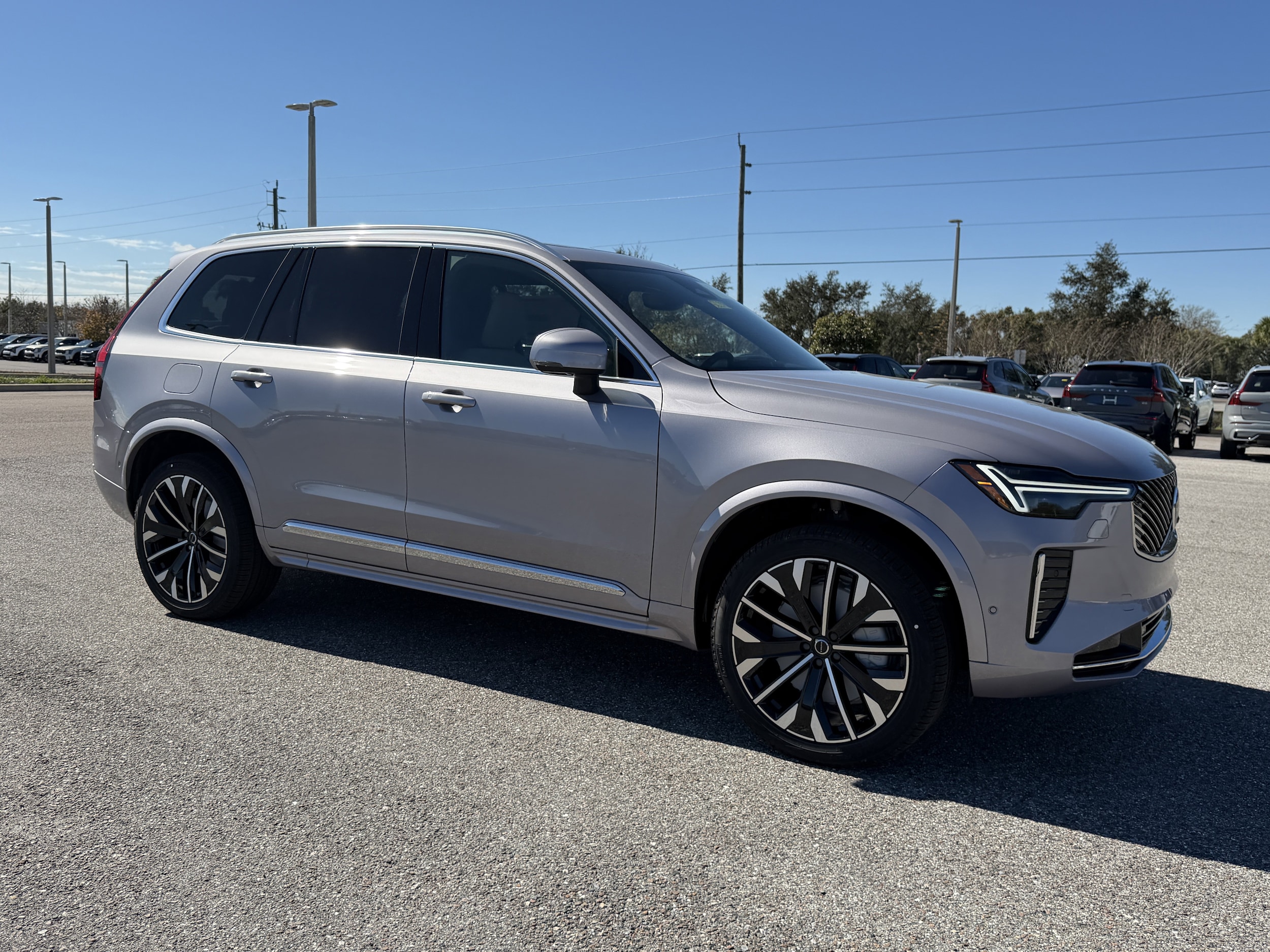 2026 Volvo XC90 B6 Plus Bright 7-Seater 4WD's photo