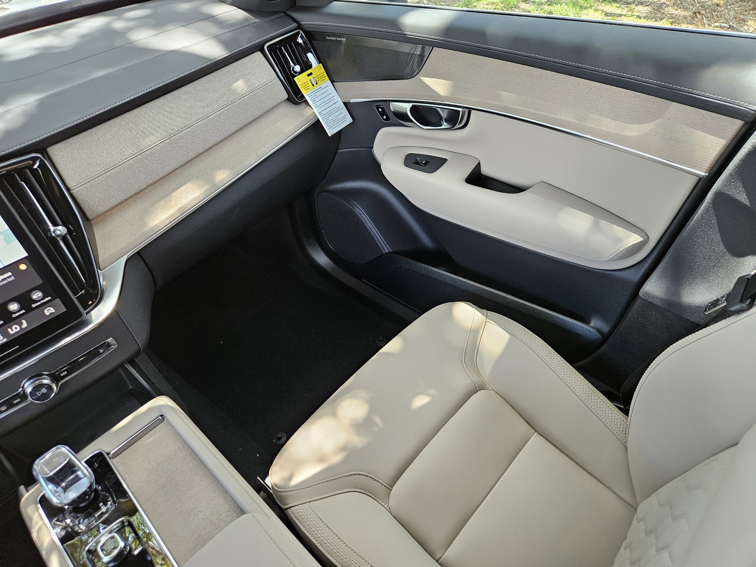 2026 Volvo XC90 Plus - Photo 19