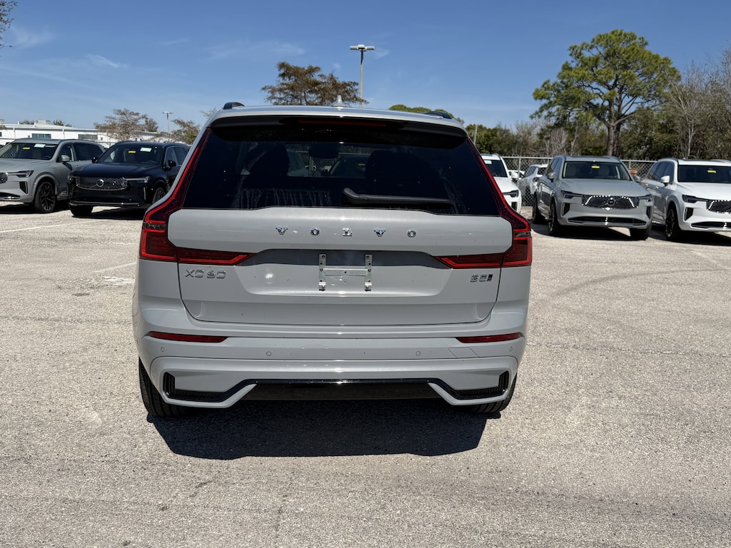 New 2026 Volvo XC60 B5 Plus SUV