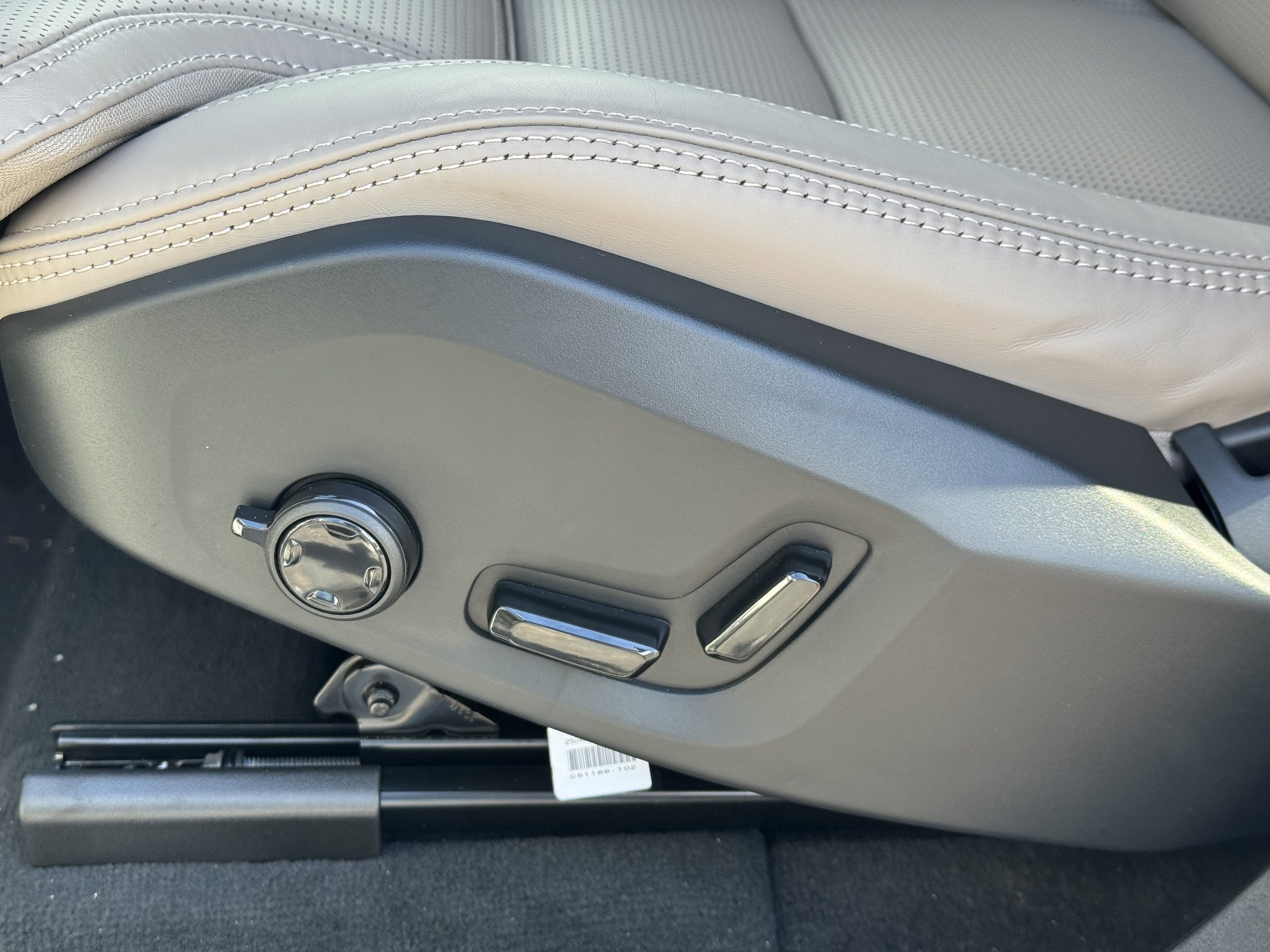 2026 Volvo XC90 Ultra - Photo 19