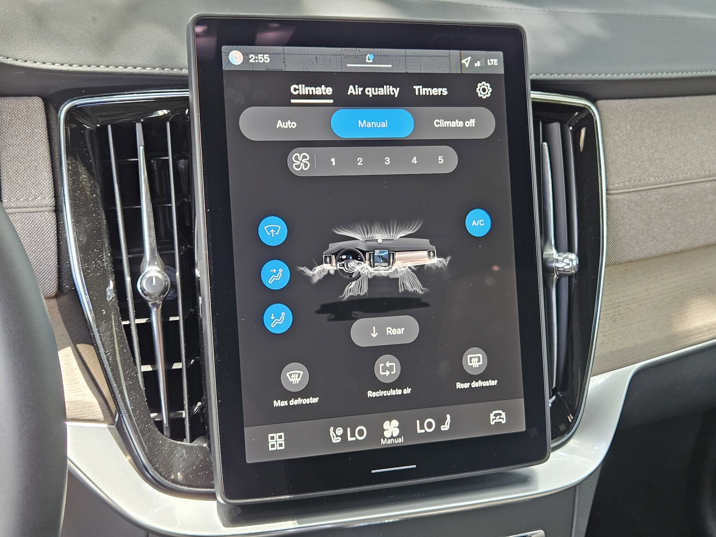 2026 Volvo XC90 Plus - Photo 29