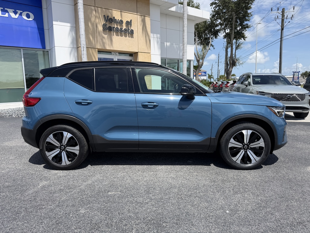 Certified 2023 Volvo XC40 Recharge Pure Electric Twin Plus SUV