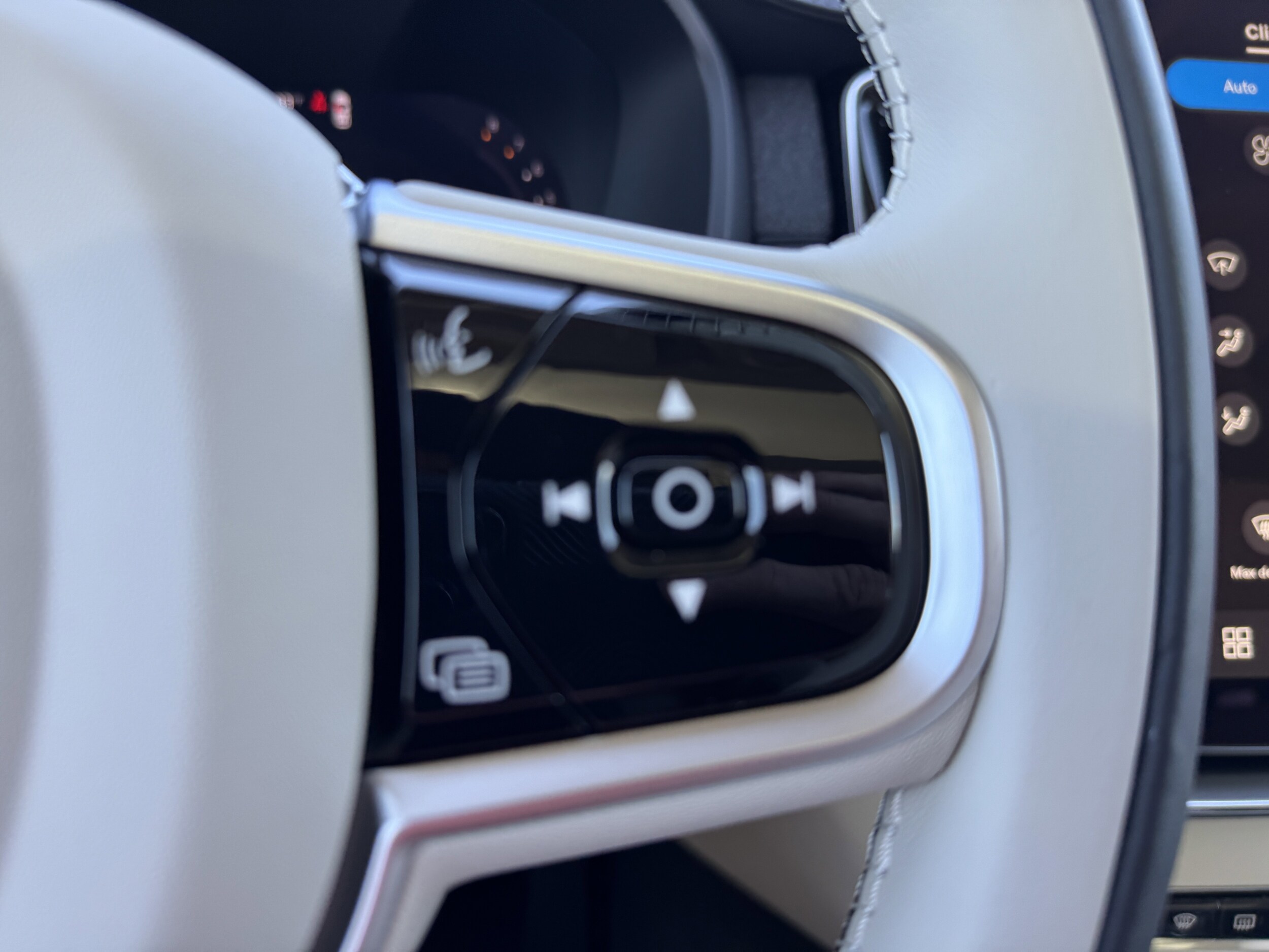 2026 Volvo XC90 Ultra - Photo 31