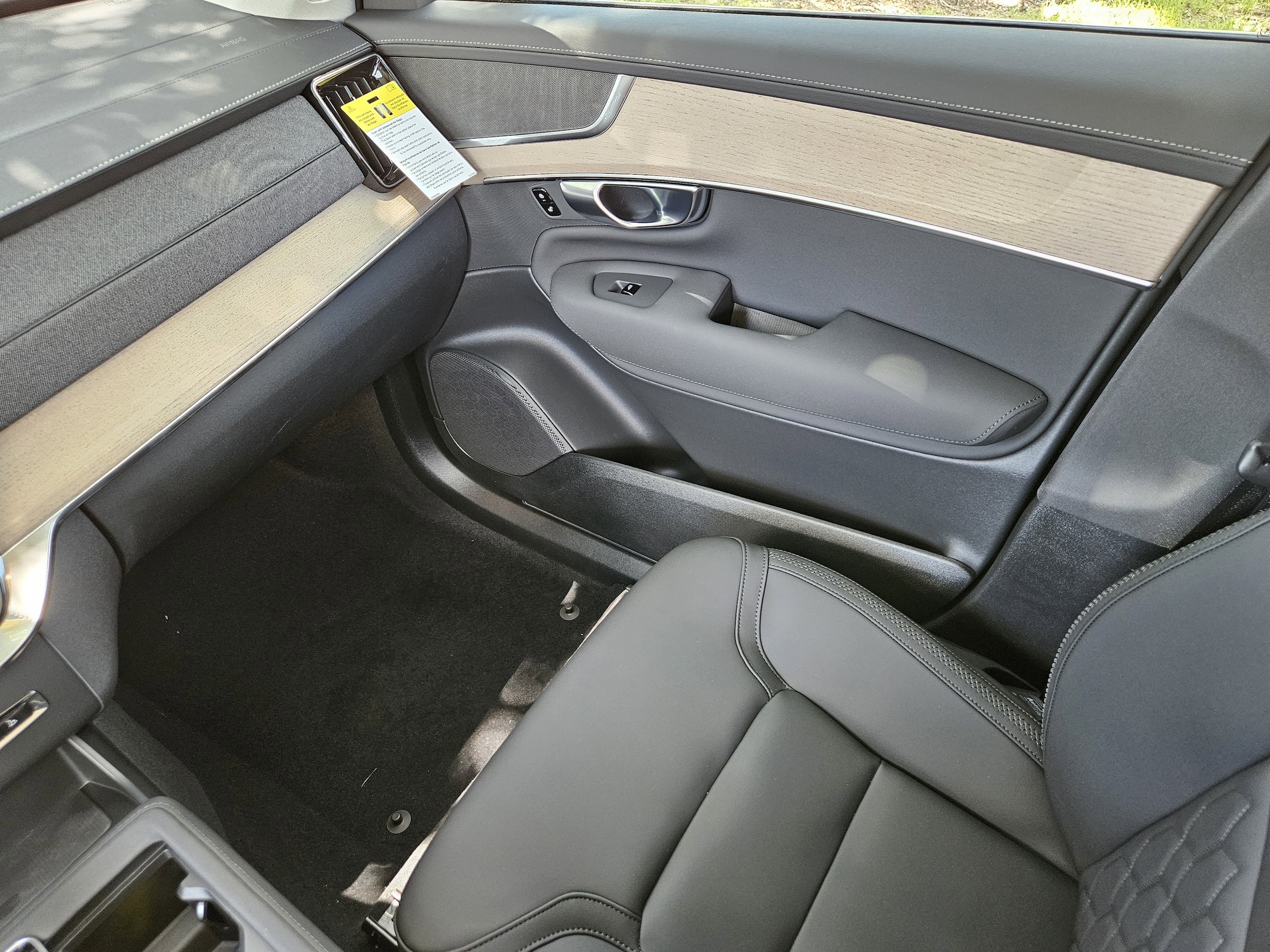 2026 Volvo XC90 Plus - Photo 19