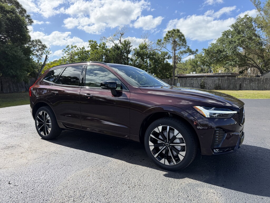 New 2026 Volvo XC60 B5 Plus SUV