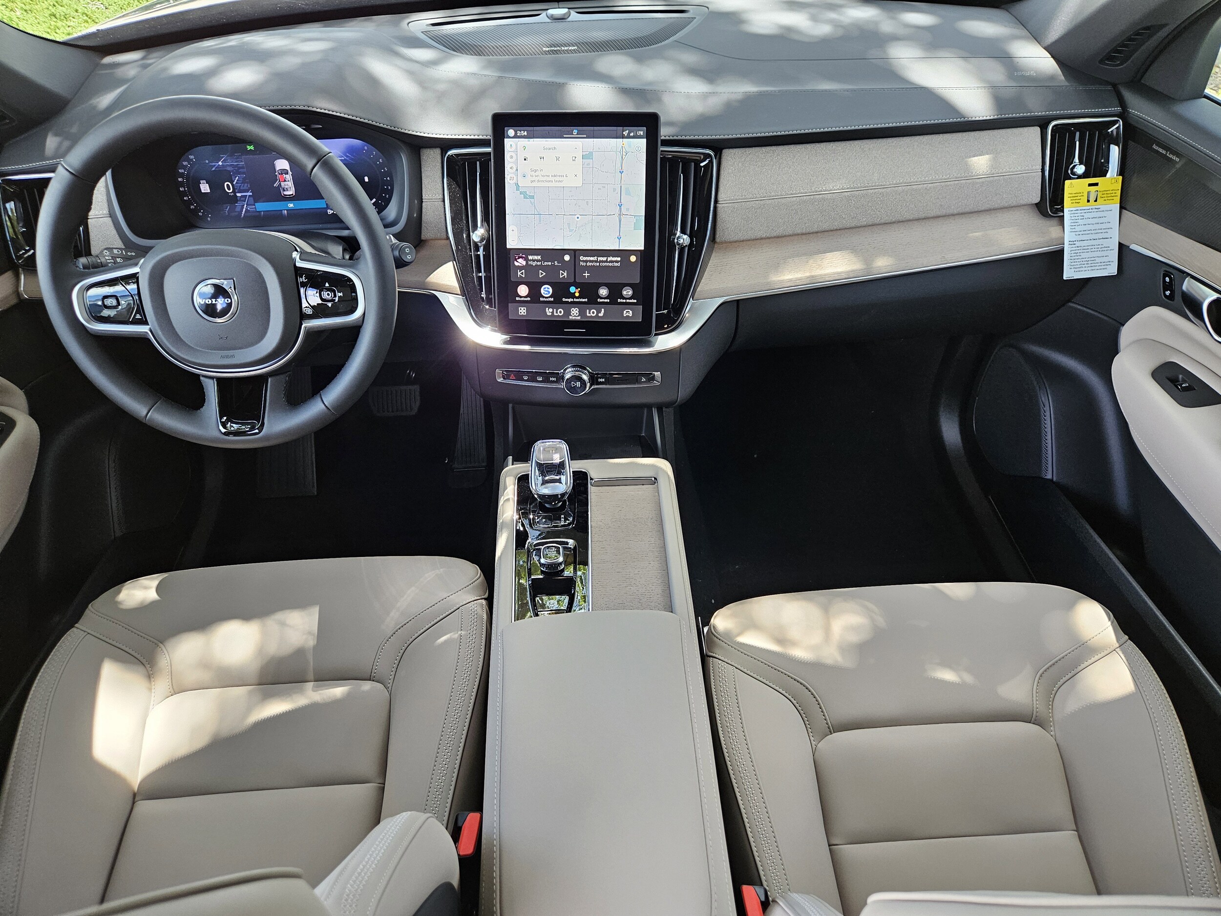 2026 Volvo XC90 Plus - Photo 16