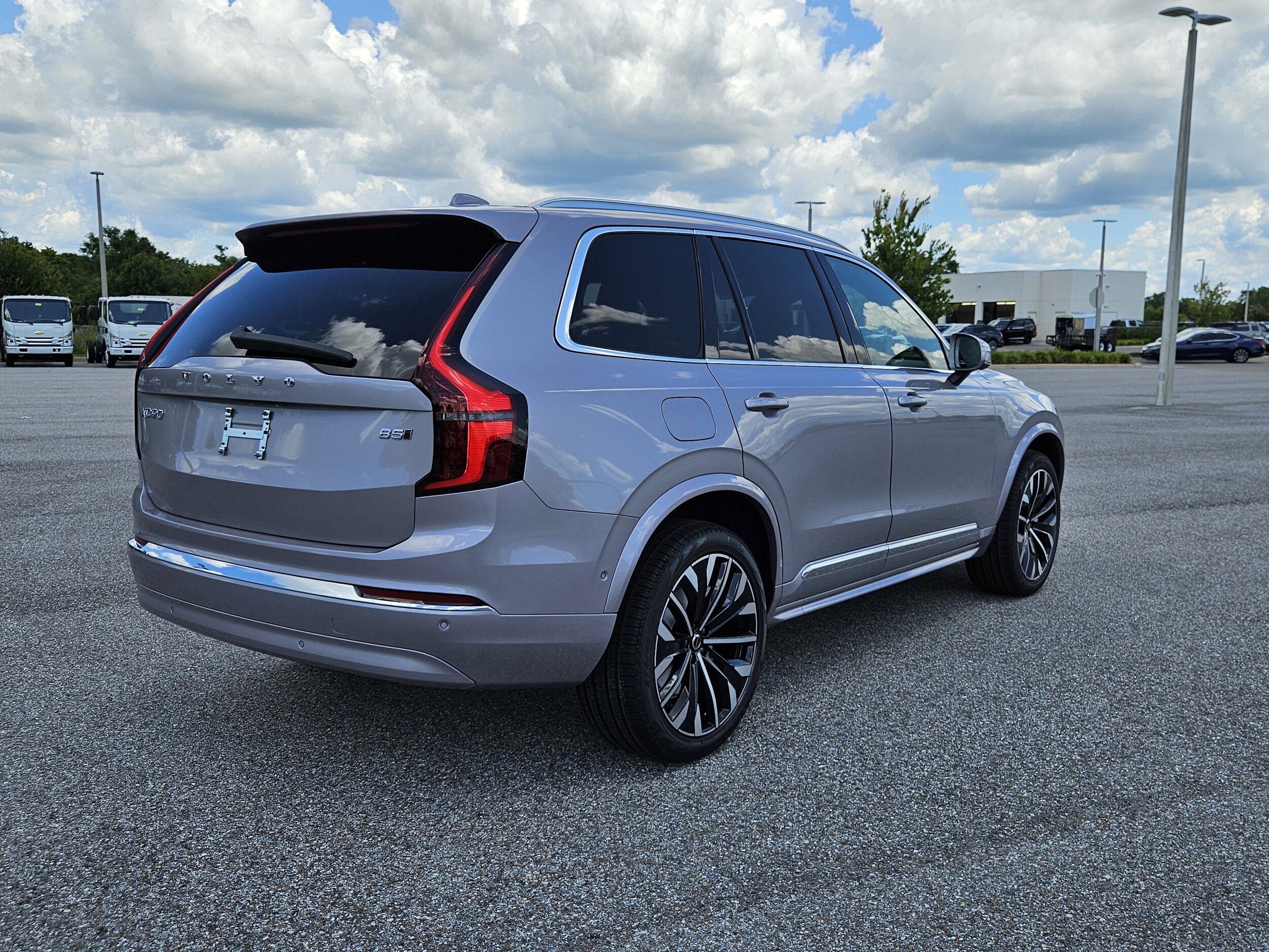 2026 Volvo XC90 Plus - Photo 7