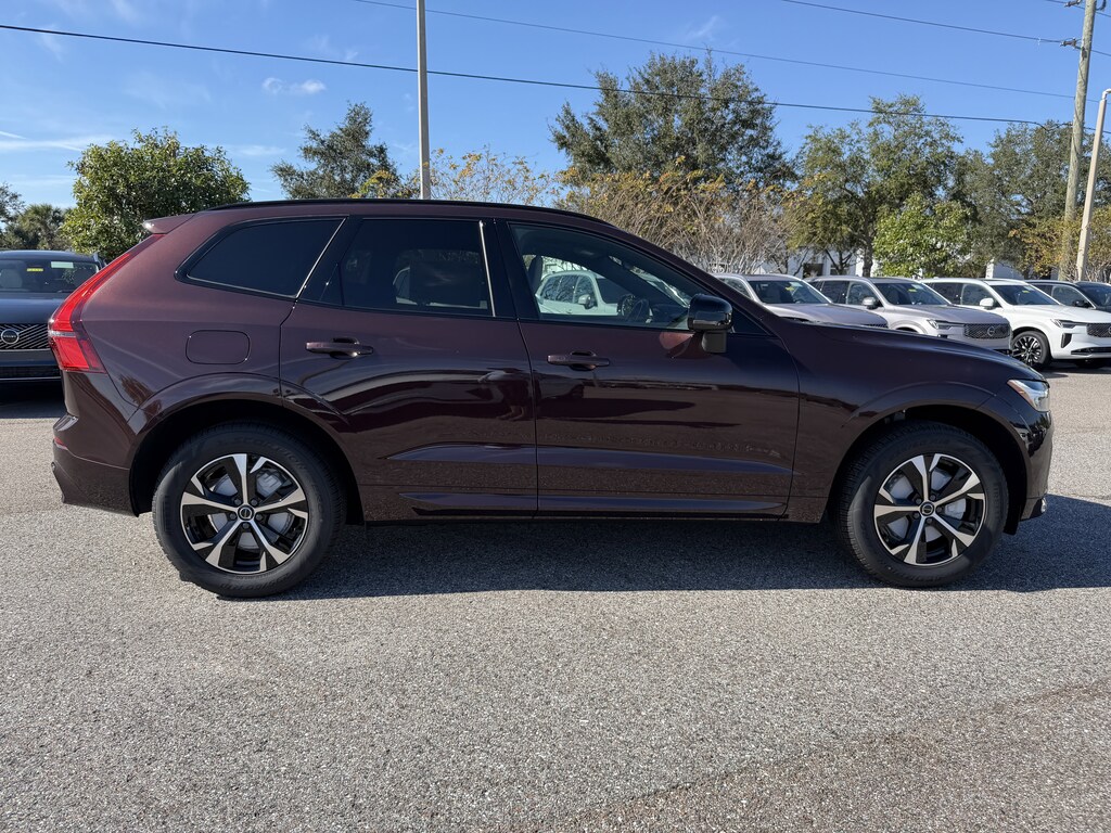 New 2026 Volvo XC60 B5 Core SUV