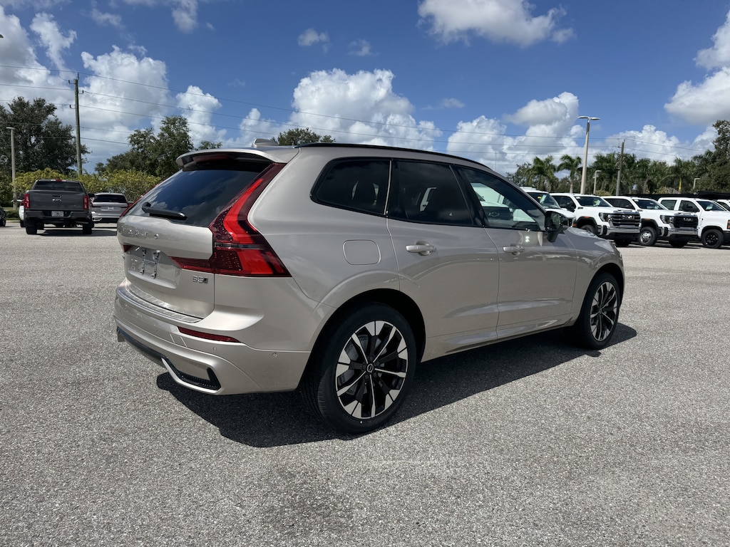 New 2026 Volvo XC60 B5 Plus SUV