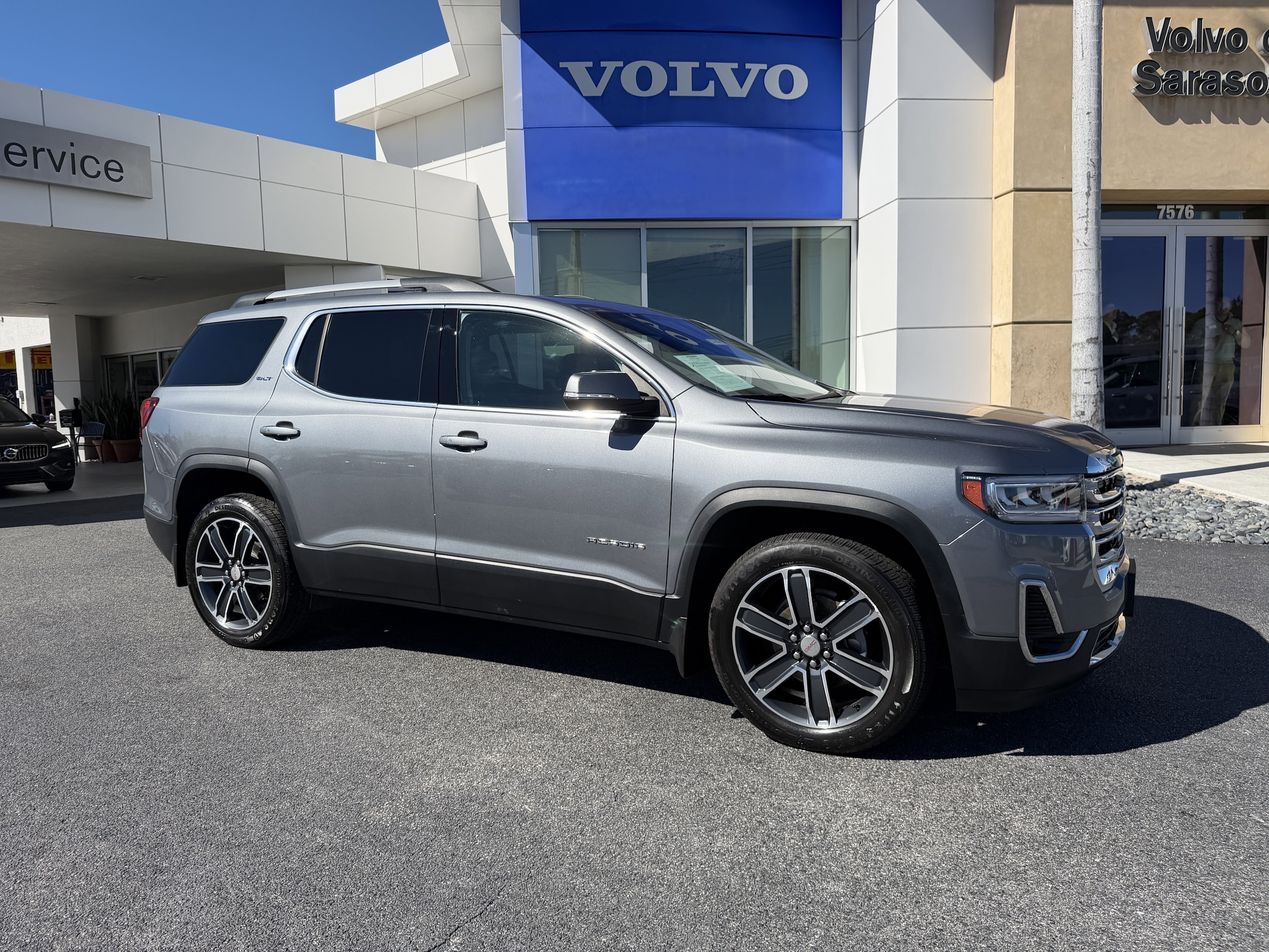 2020 GMC Acadia SLT