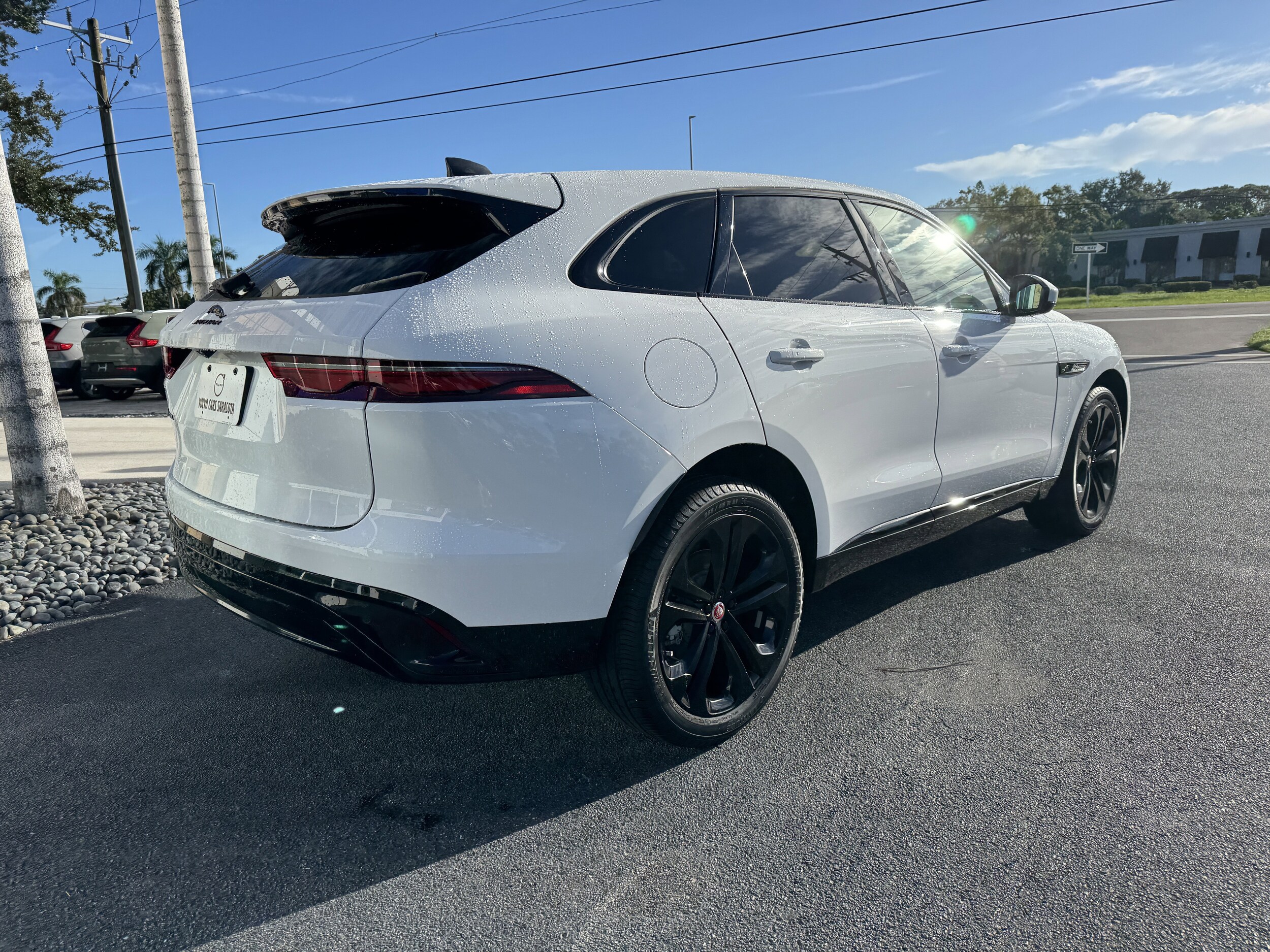 2023 Jaguar F-PACE P250 S photo 3