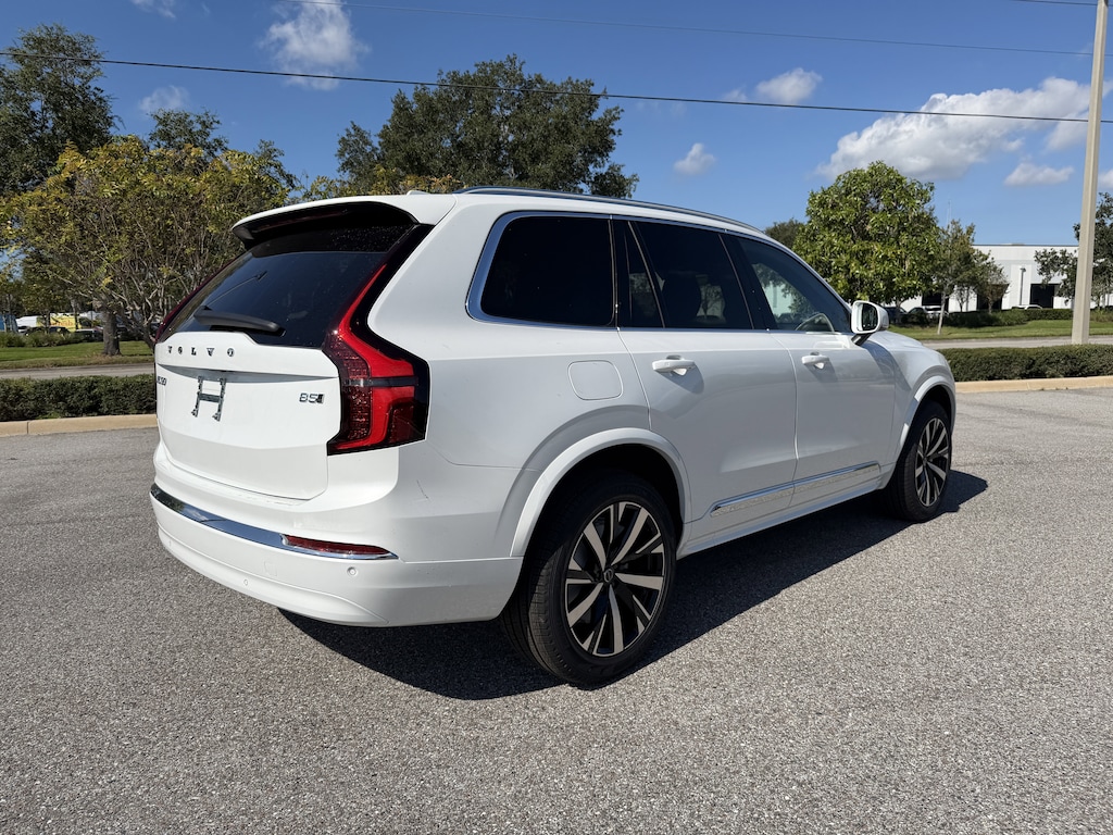 New 2026 Volvo XC90 B5 Core SUV