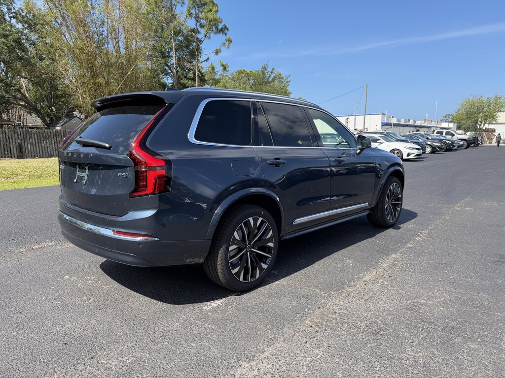 New 2026 Volvo XC90 B6 Plus 7-Seater SUV