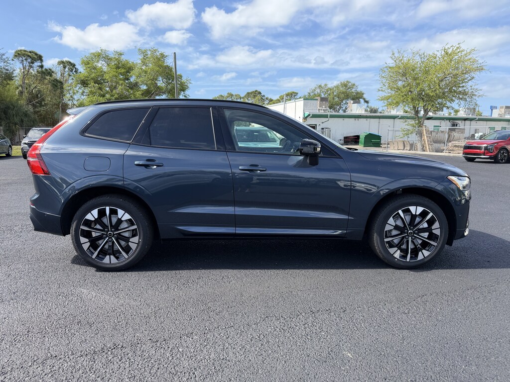 New 2026 Volvo XC60 B5 Plus SUV