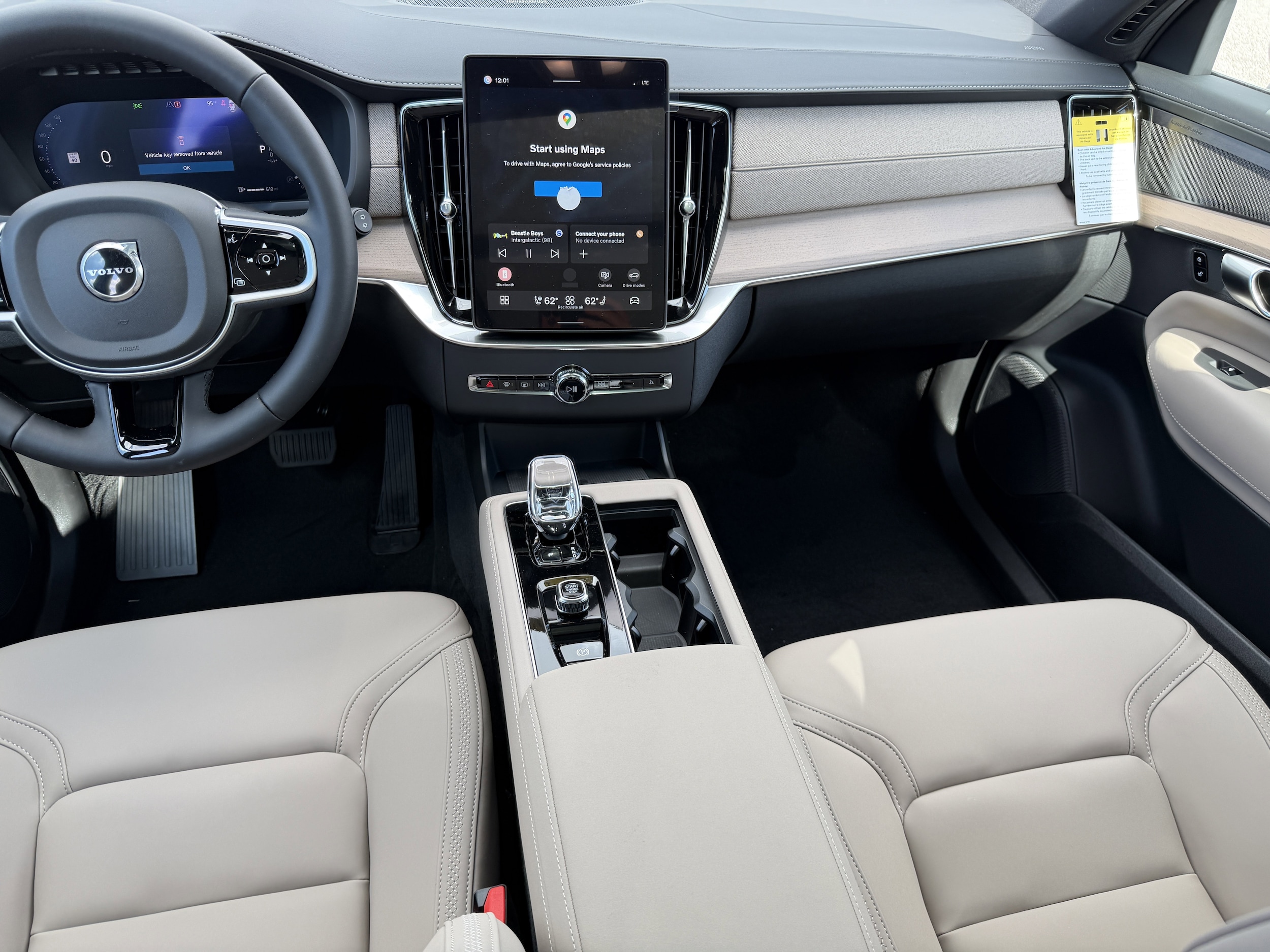 2026 Volvo XC90 Plus - Photo 13