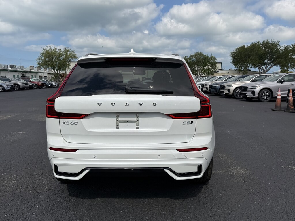New 2026 Volvo XC60 B5 Plus SUV